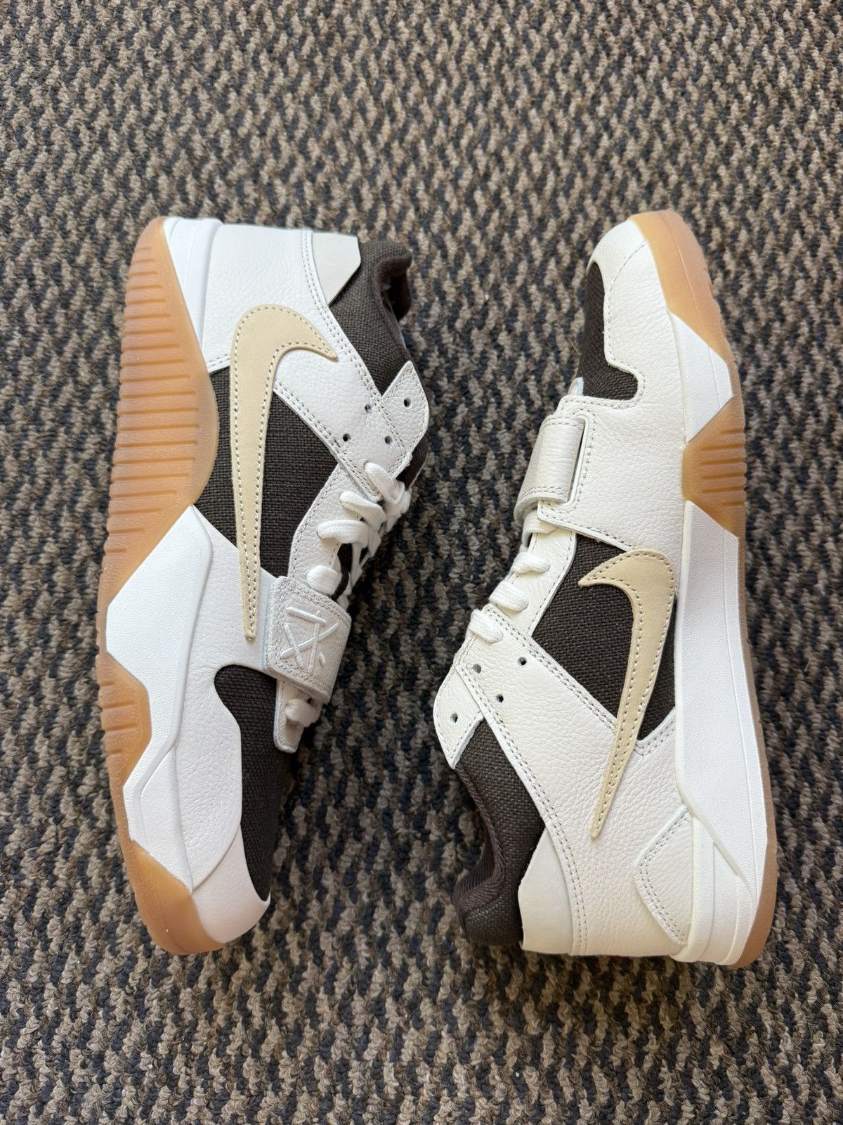 Jordan Brand × Travis Scott Jumpman Jack TR Sail Size US 12 / EU 45 - 2 Thumbnail