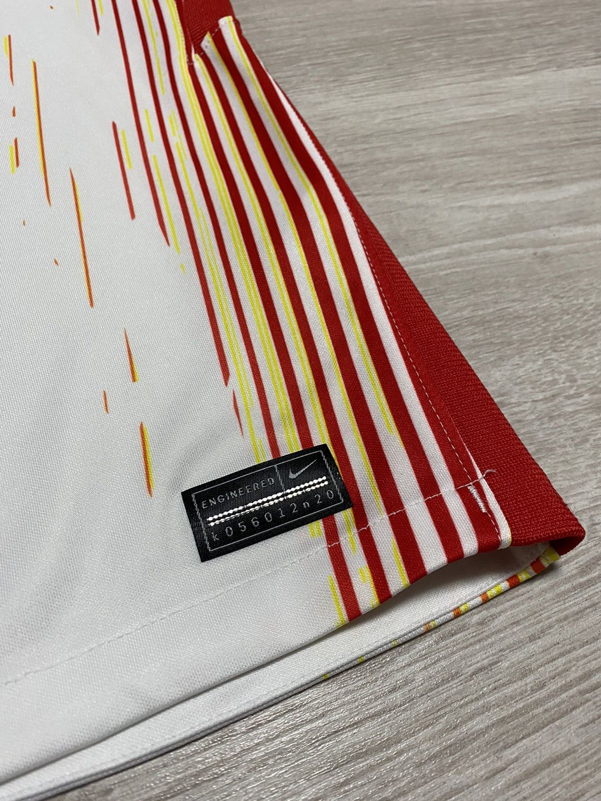 Nike RED BULL LEIPZIG 2020 2021 HOME FOOTBALL SOCCER JERSEY NIKE Size US S / EU 44-46 / 1 - 5 Thumbnail