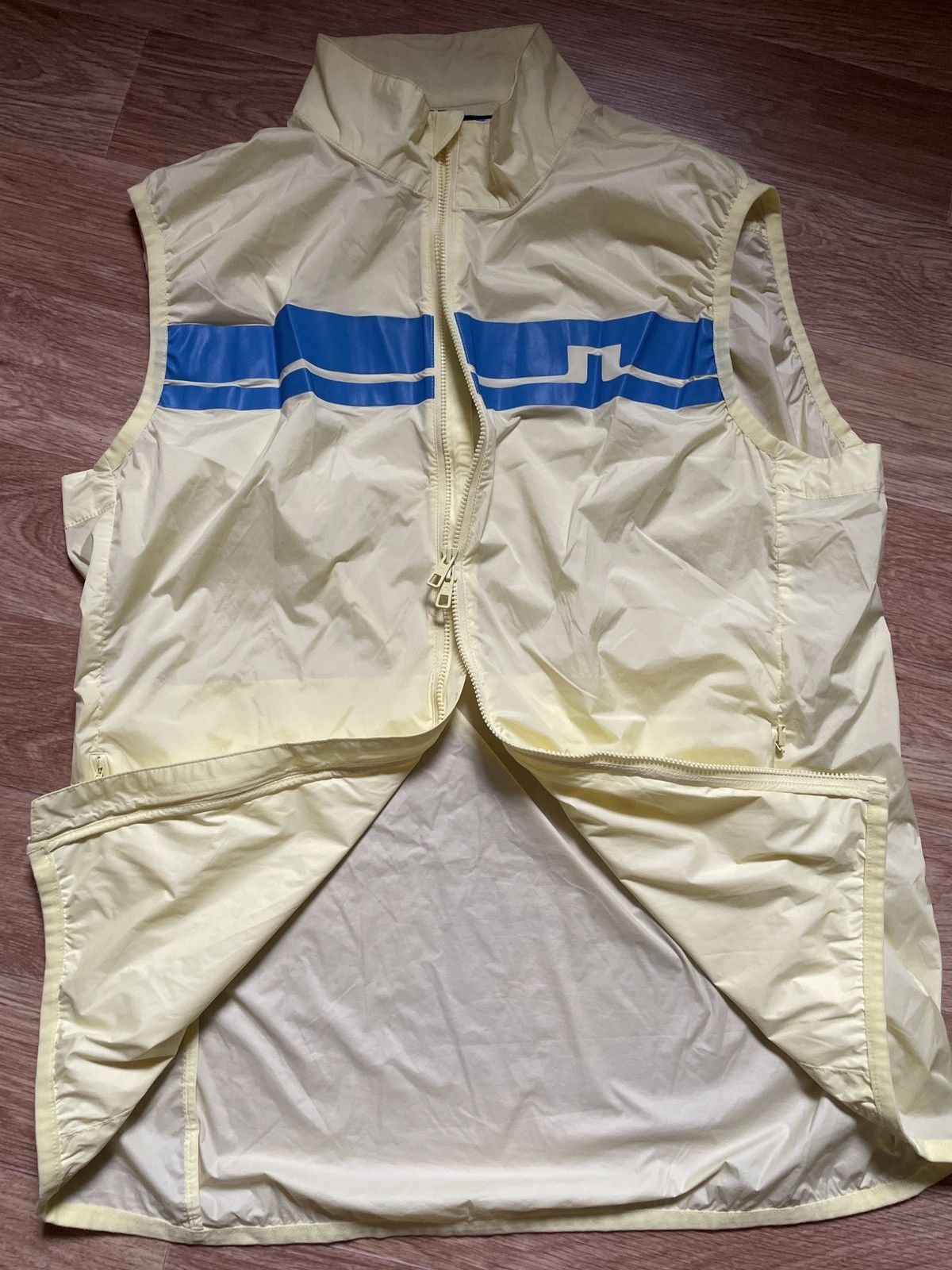 J.Lindeberg J.Lindeberg Mens Lou Lightweight Vest Stretch Wind Pro Nylon Size US M / EU 48-50 / 2 - 8 Thumbnail