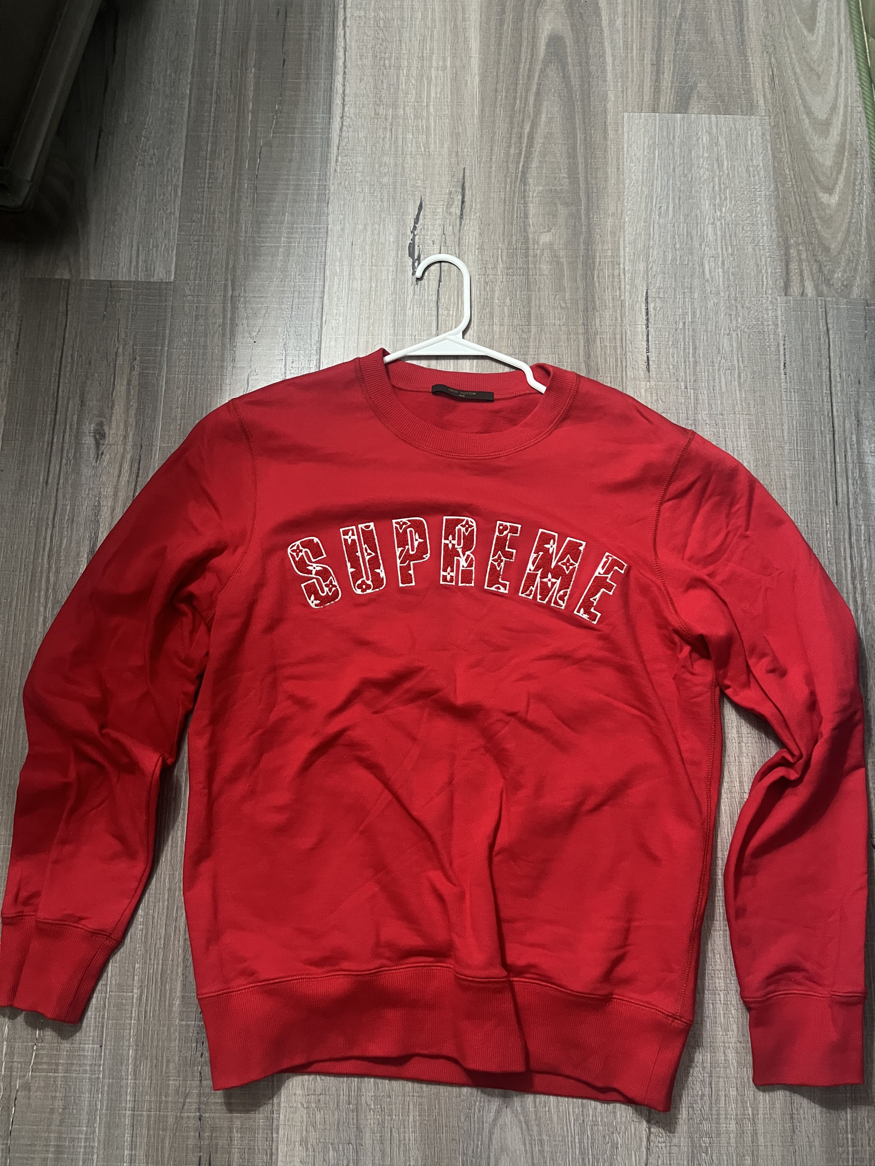 Louis Vuitton × Supreme Supreme x Louis Vuitton Red Sweatshirt Size US L / EU 52-54 / 3 - 1 Thumbnail