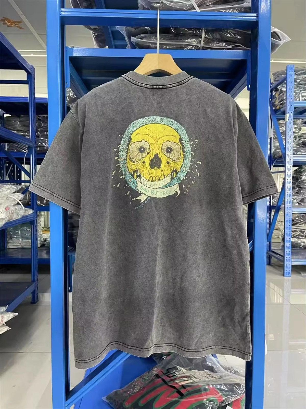 Japanese Brand × Vintage Vintg Skull Metallic Graphic Printed Cotton Tshirt Size US XL / EU 56 / 4 - 2 Thumbnail