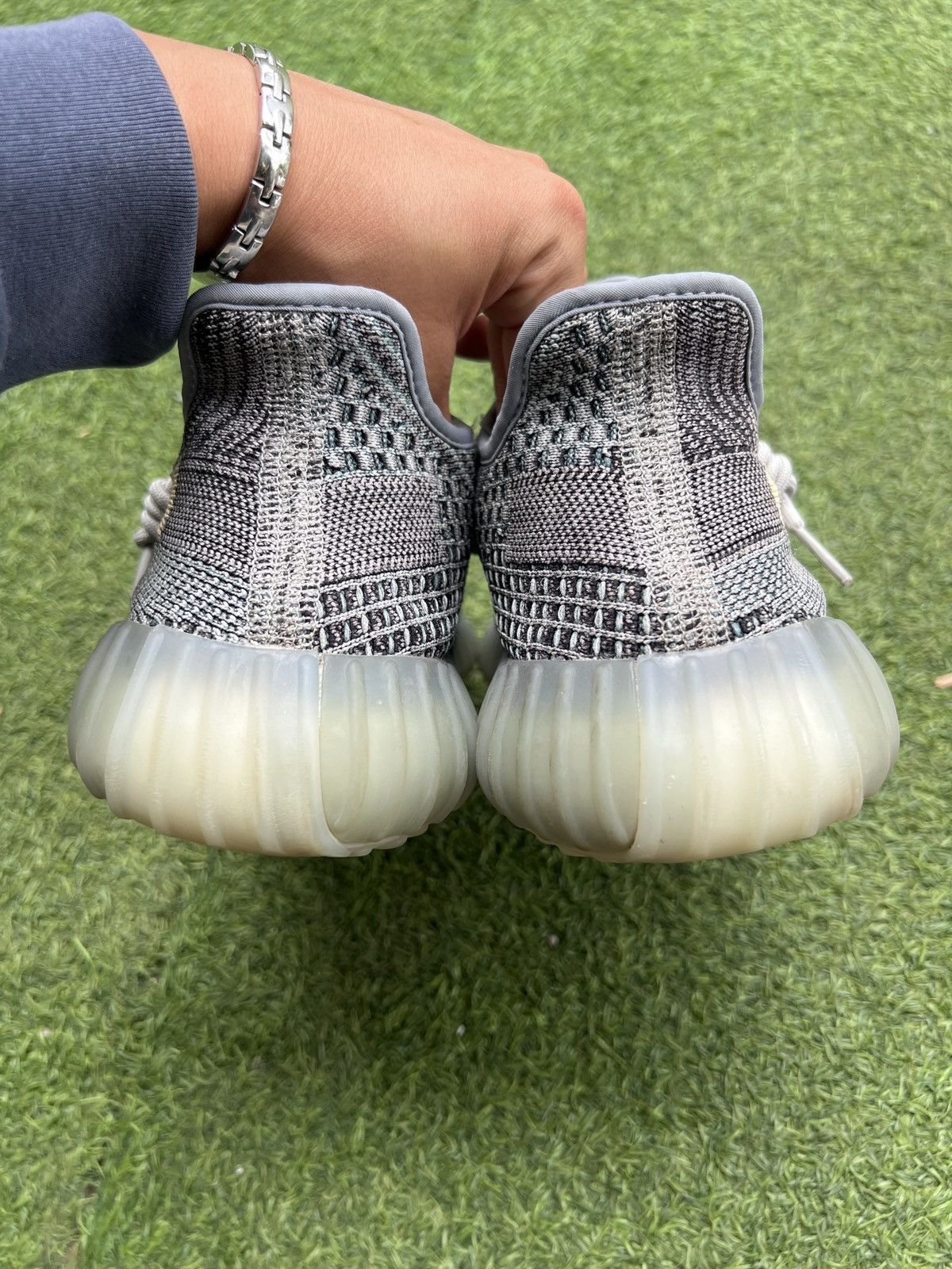 Yeezy adidas Yeezy Boost 350 V2 'Ash Blue' GY7657 Size US 10 / EU 43 - 5 Thumbnail