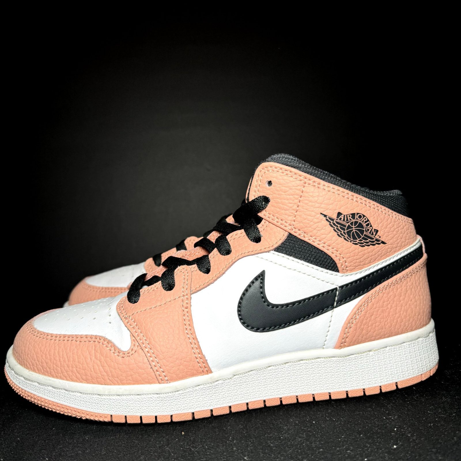Jordan Brand × Nike Size 6 - Nike Air Jordan 1 Mid GS Pink Quartz Men's Shoes Size US 6 / EU 39 - 9 Thumbnail