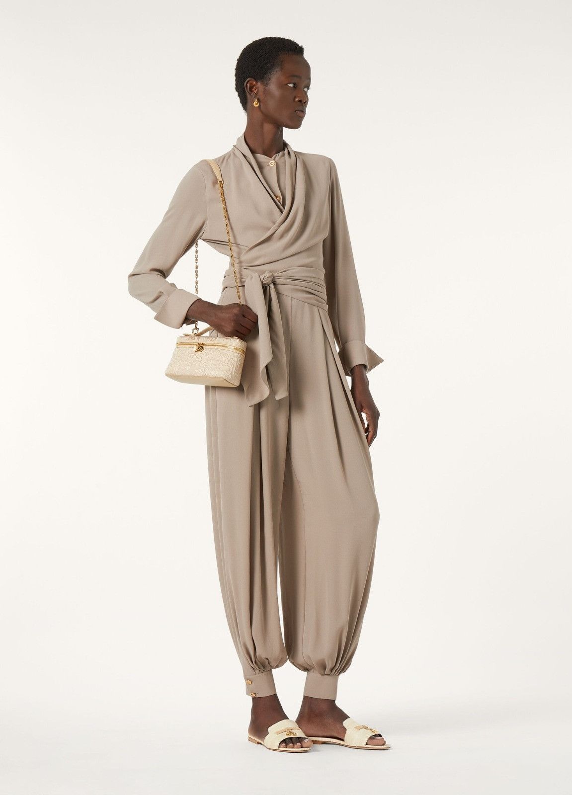 Loro Piana o1srvl11e0526 FAP0019 Monika Jumpsuit in Beige Size 25" / US 0 / IT 36 - 9 Thumbnail