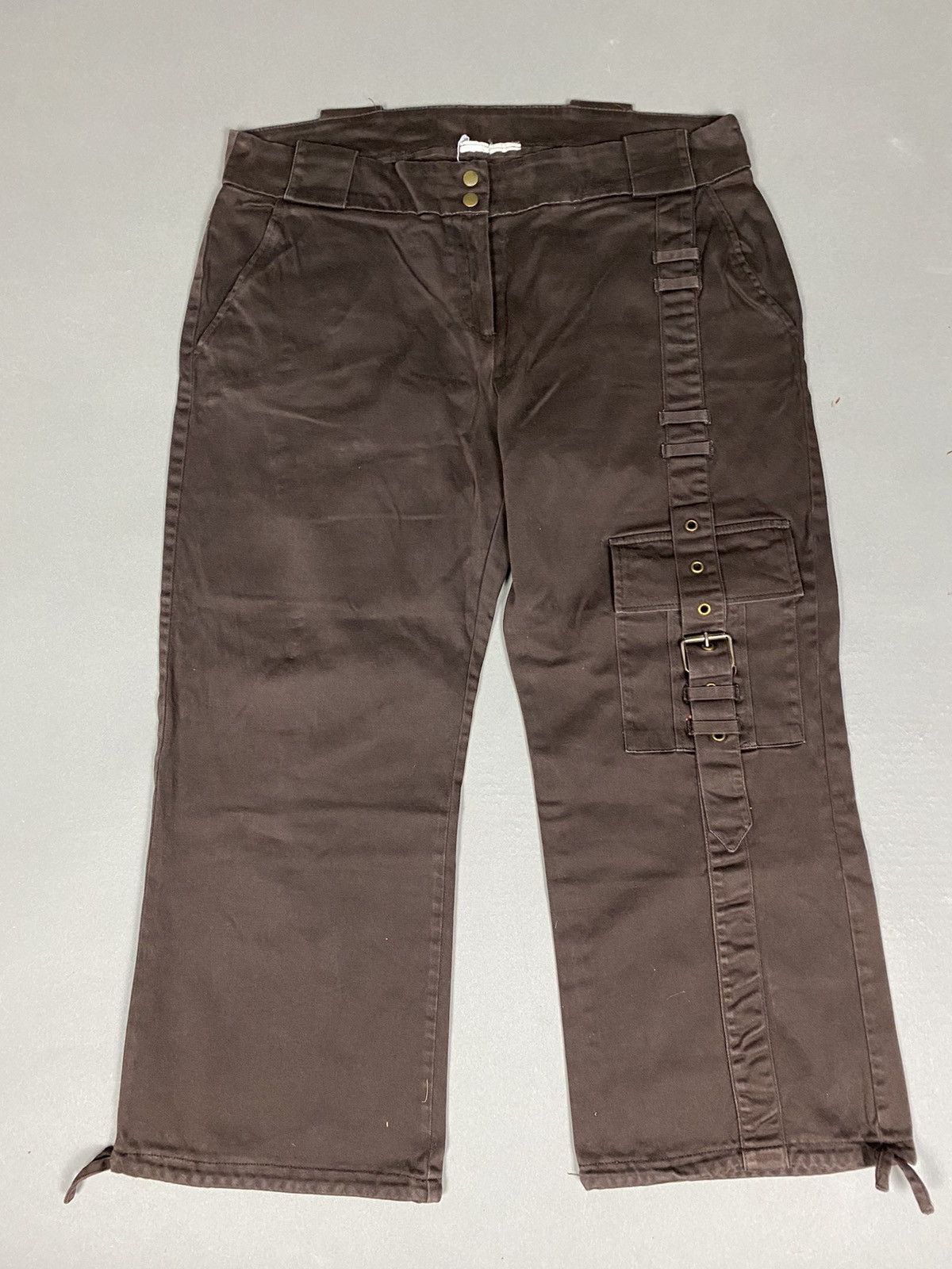 Vintage Vintage strap bondage strap cargo cropped pants Size 27" / US 4 / IT 40 - 1 Thumbnail