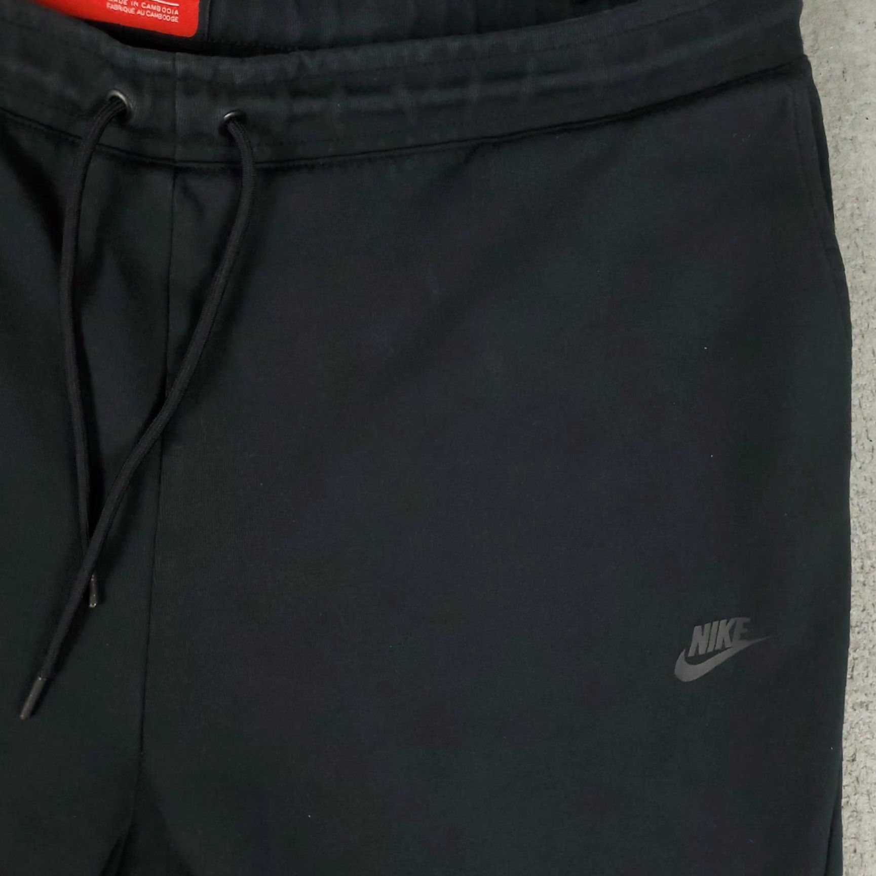 Nike Nike Shorts Mens 2XL Black Swoosh Running Training Active Sweat Shorts Nike Shorts Men 2XL Black Swoosh Sports Sweat Size US 39 - 3 Thumbnail