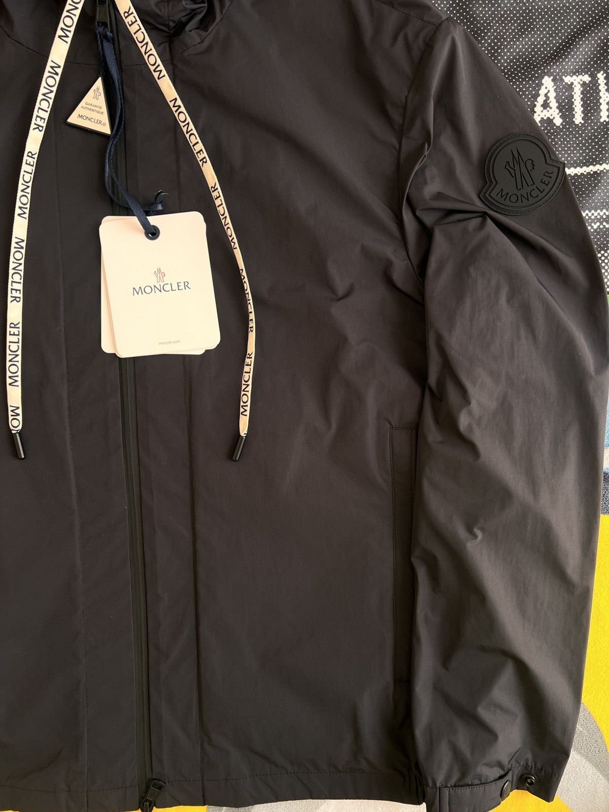 Moncler L Moncler Carles lightweight Jacket Black wind hood zip logo Size US L / EU 52-54 / 3 - 12 Thumbnail
