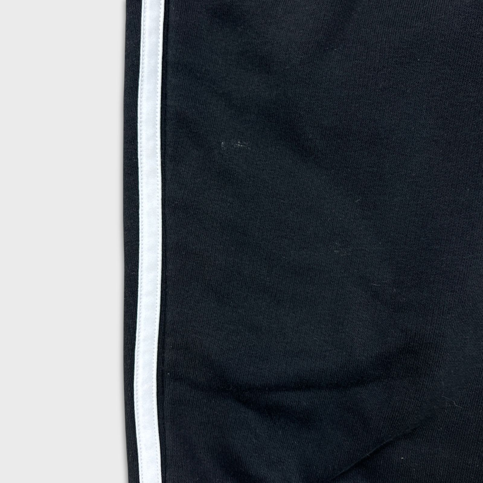 Adidas × Vintage Adidas Sweatpants Small Essentials 3 Stripe Taper Leg Jogger Size US 30 / EU 46 - 5 Thumbnail