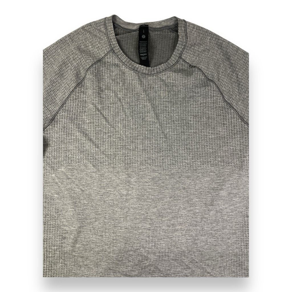 Lululemon Lululemon Metal Vent Tech Athletic Short Sleeve Shirt Size L Size US L / EU 52-54 / 3 - 2 Thumbnail