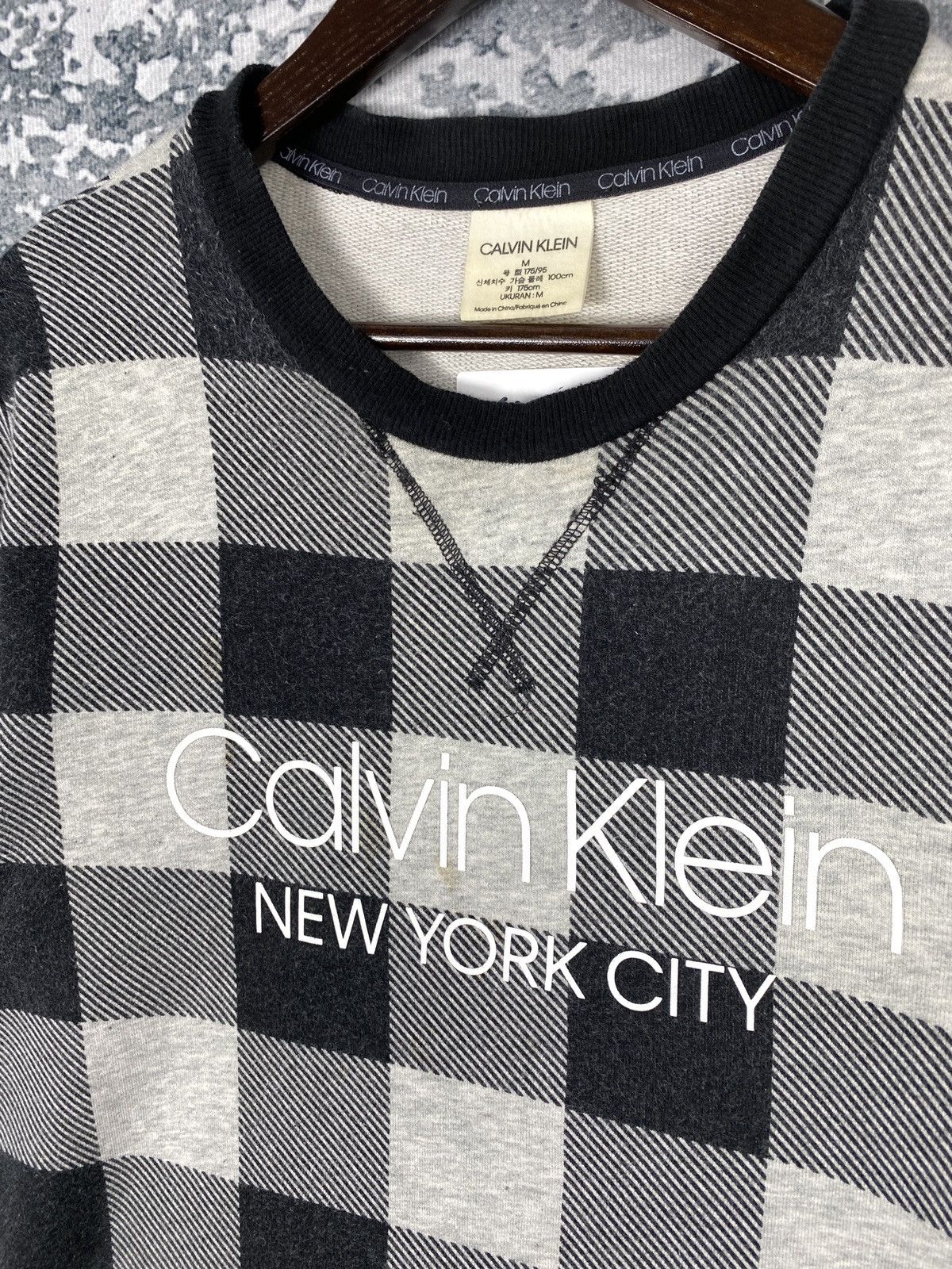 Calvin Klein Vintage Calvin Klein Crewneck Sweatshirts Size US M / EU 48-50 / 2 - 5 Thumbnail
