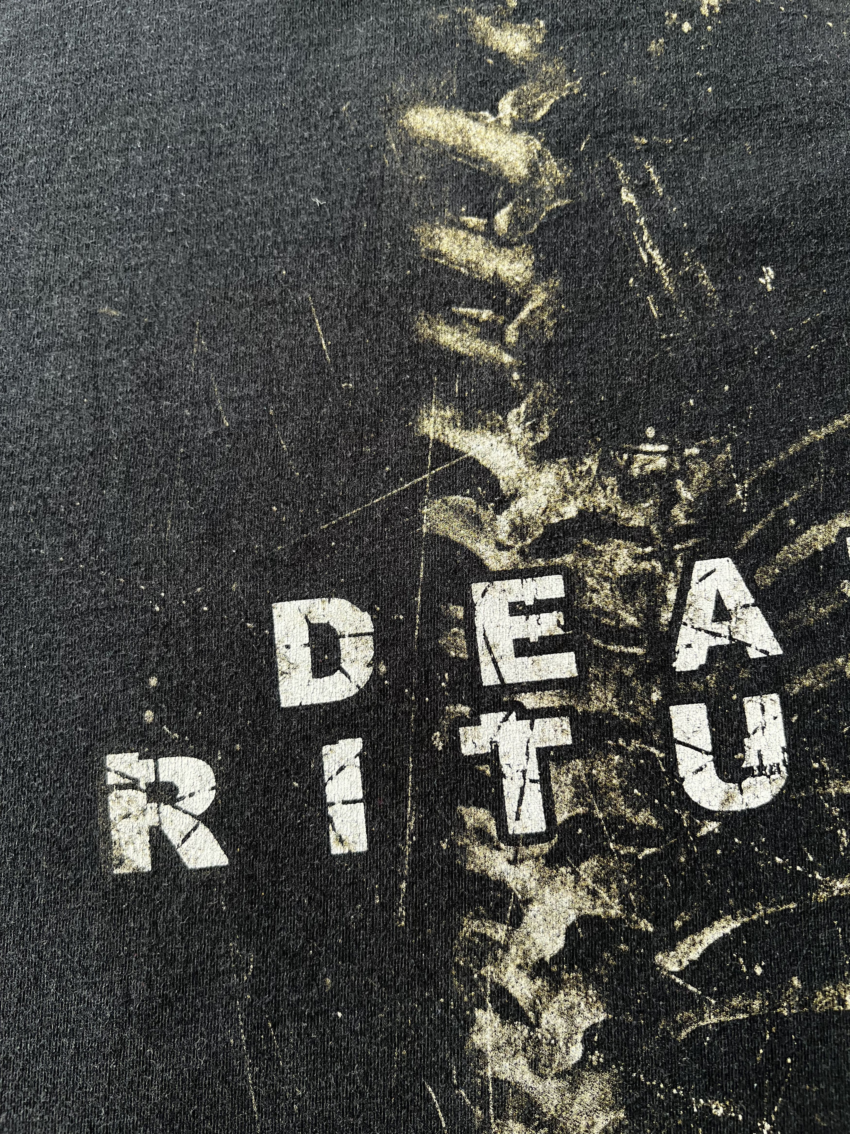Band Tees Vintage 2000s Six Feet Under Death Rituals Skull Snake Size US L / EU 52-54 / 3 - 18 Thumbnail