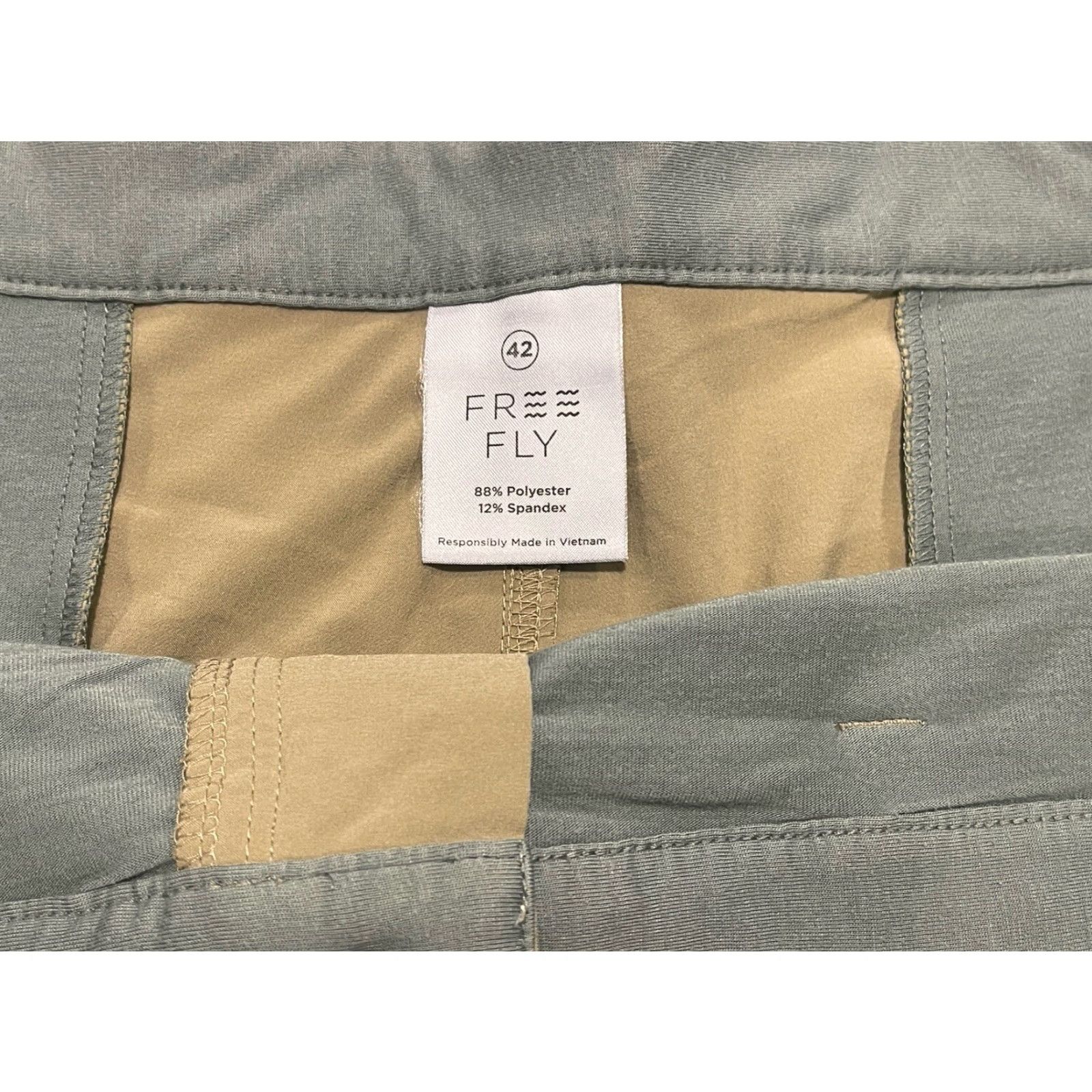 Vintage Free Fly Shorts Mens 42 Khaki Hybrid II Performance 9" Stretch Chinos Size US 42 / EU 58 - 2 Thumbnail