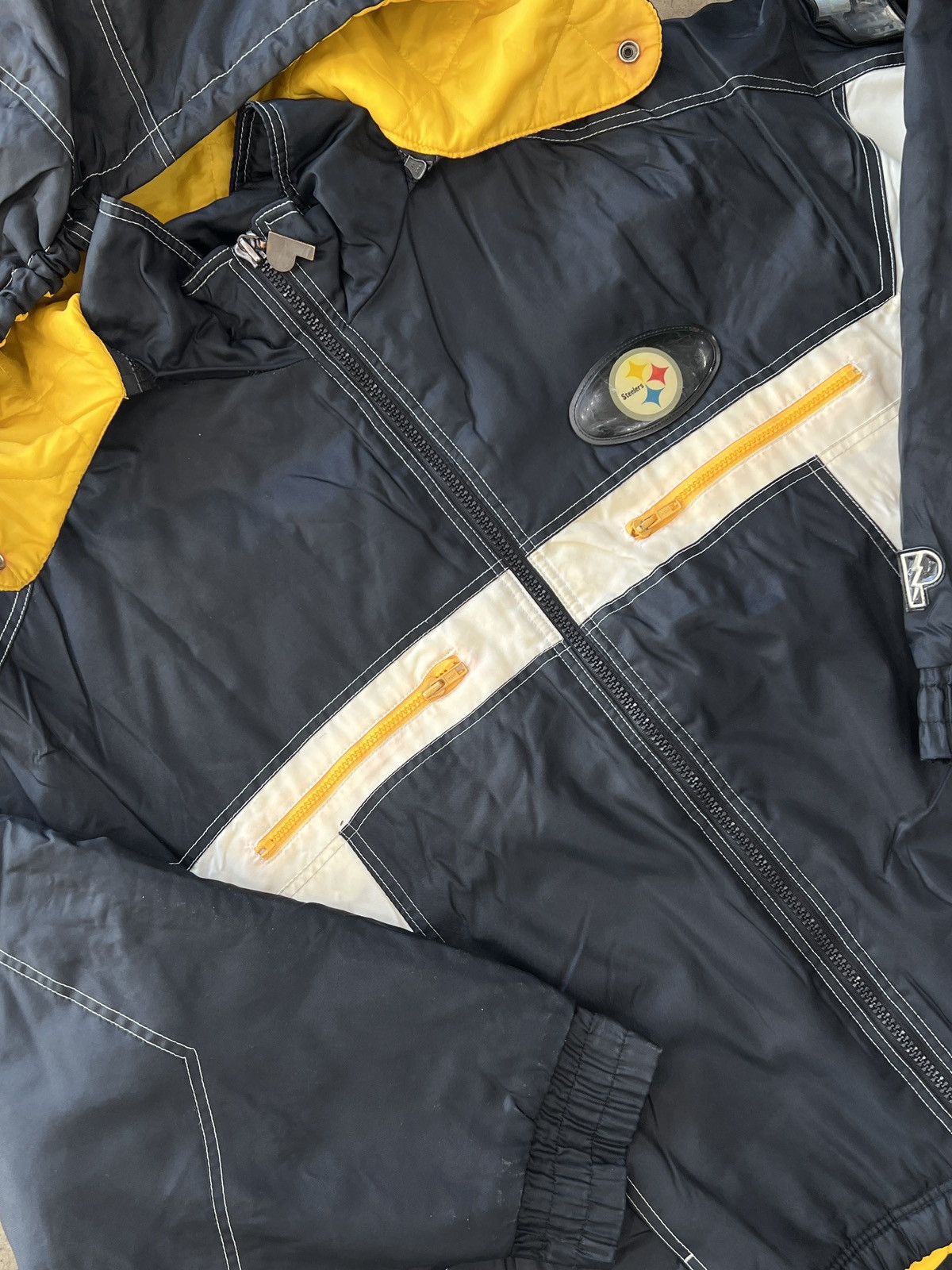 NFL × Pro Player × Vintage Vintage Pro Player Logo Pittsburgh Steelers ZipUp Jacket XL Size US XL / EU 56 / 4 - 1 Thumbnail