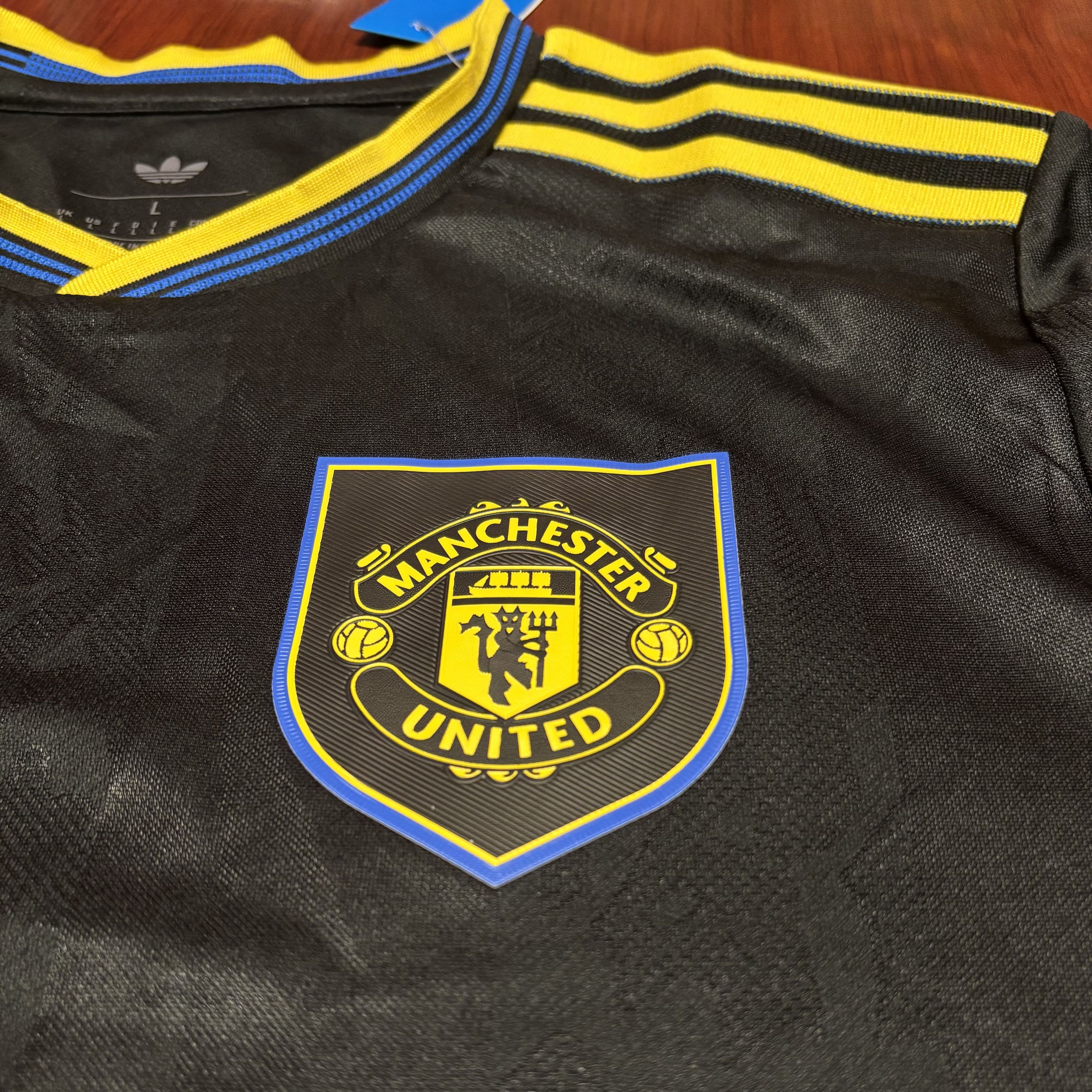 Adidas Manchester United Away Jersey 2025/26 – Player Version Size US L / EU 52-54 / 3 - 4 Thumbnail
