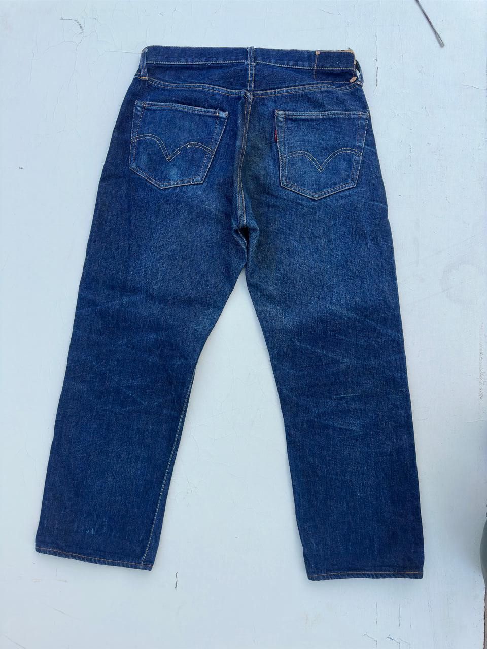 Levi's Vintage Clothing Early 1950s Levi’s 501XX Big E V-Stitch / J-Stamped Button Size US 32 / EU 48 - 15 Thumbnail