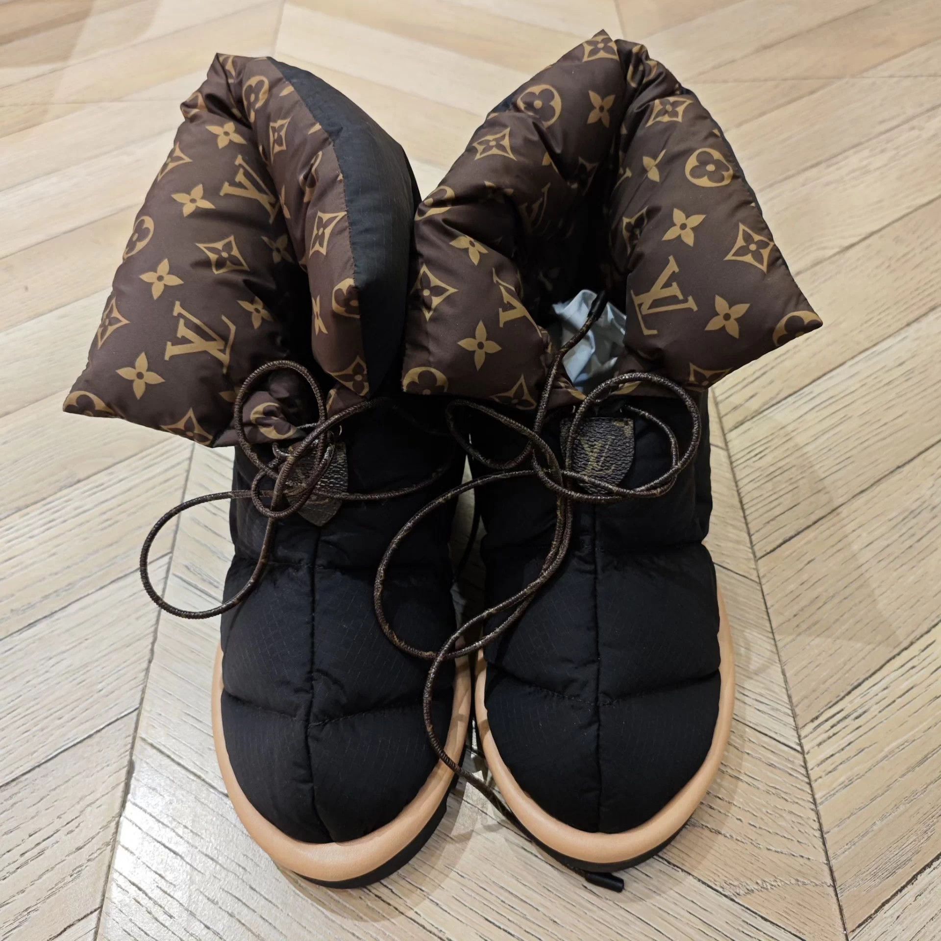 Louis Vuitton LV Monogram 39 Streetwear Sneakers Size US 8 / IT 38 - 1 Preview