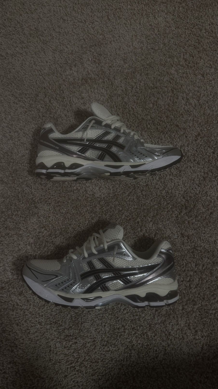 Asics Asic kayano 14 silver cream Size US 12 / EU 45 - 1 Thumbnail