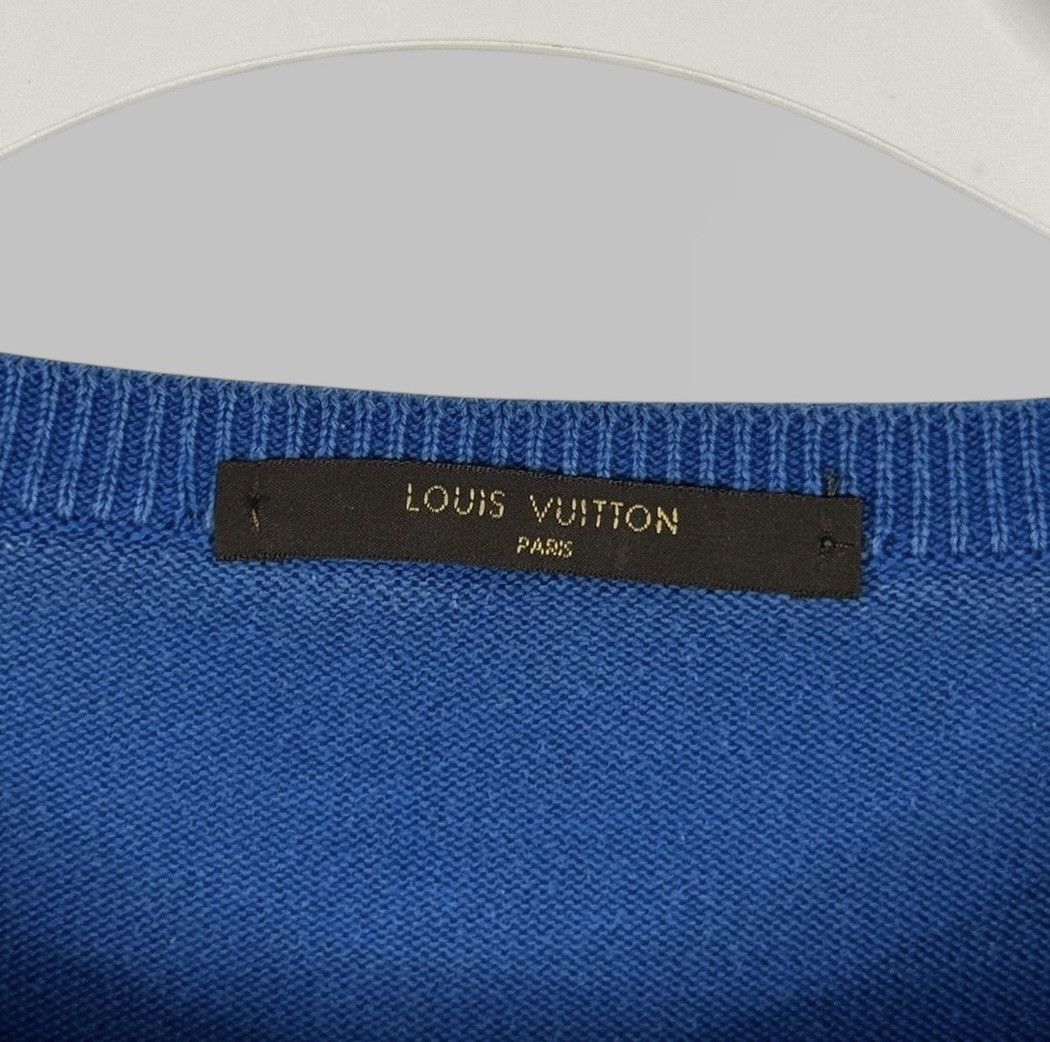 Louis Vuitton LOUIS VUITTON BLUE SPELLOUT SWEATER SIZE L Size US L / EU 52-54 / 3 - 5 Thumbnail