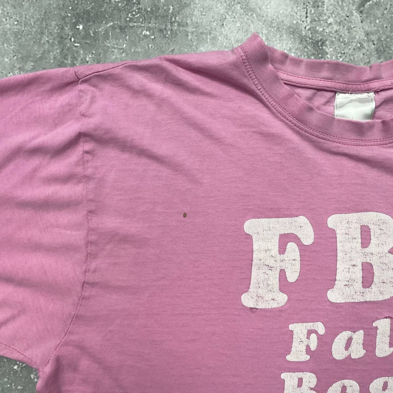 Vintage Vintage Y2K FBI Quote Thrashed T Shirt Faded Pink Size L Size US L / EU 52-54 / 3 - 5 Thumbnail