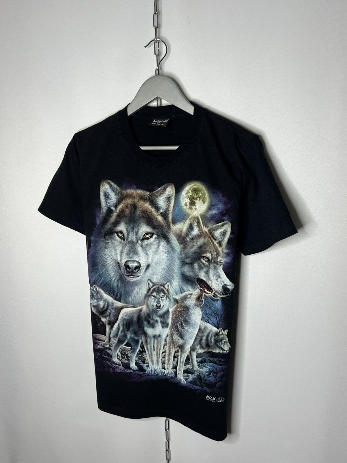 Band Tees Vintage Wild Wolves T-Shirt Tee Overprinted Art Size US M / EU 48-50 / 2 - 3 Thumbnail