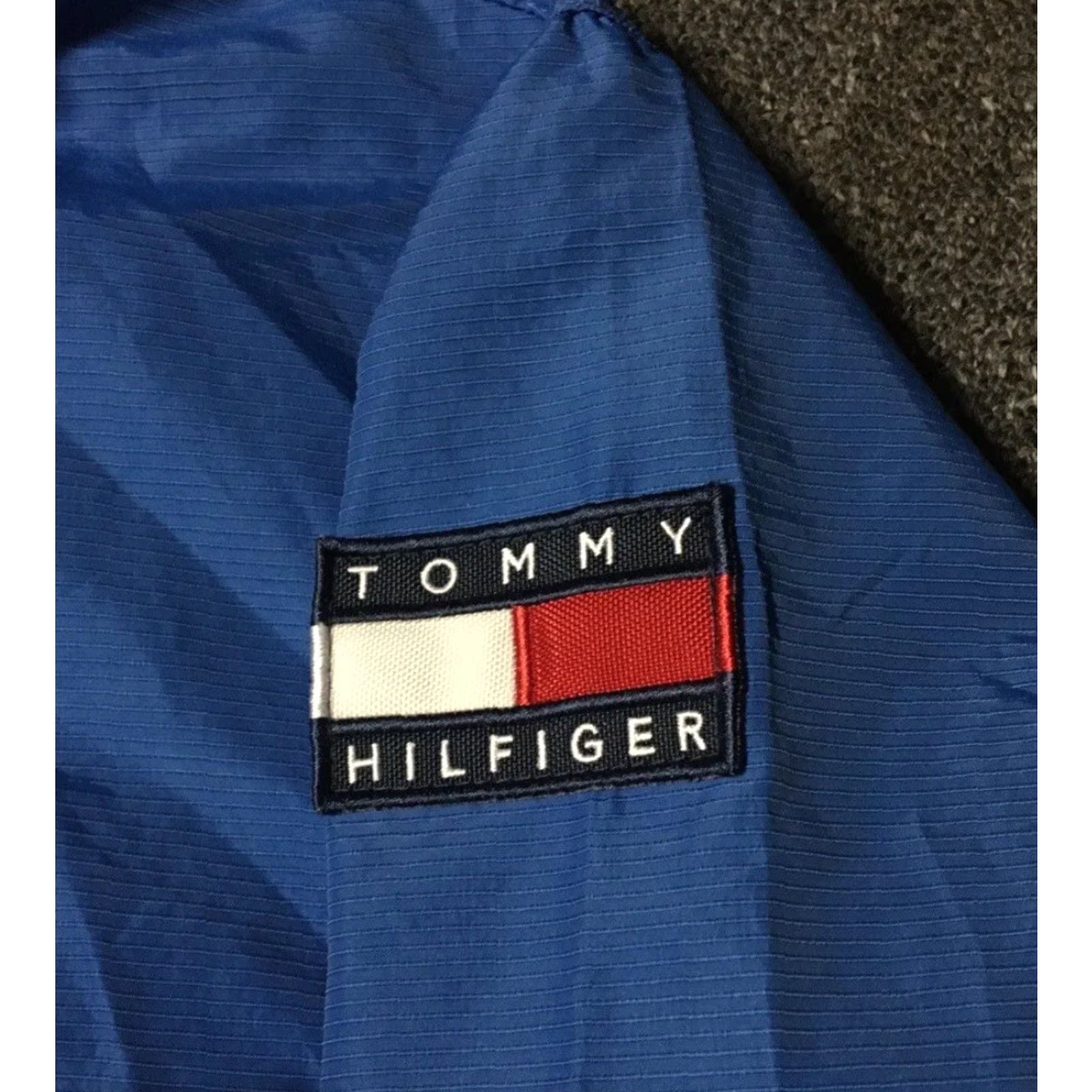 Tommy Hilfiger VINTAGE Tommy Hilfiger Flag Zip Jacket XL Men Blue 90s Hip Hop Nautical Sailing Rap College College USA USA Flag Logo Windbreaker Pockets Jacket Size US XL / EU 56 / 4 - 2 Thumbnail