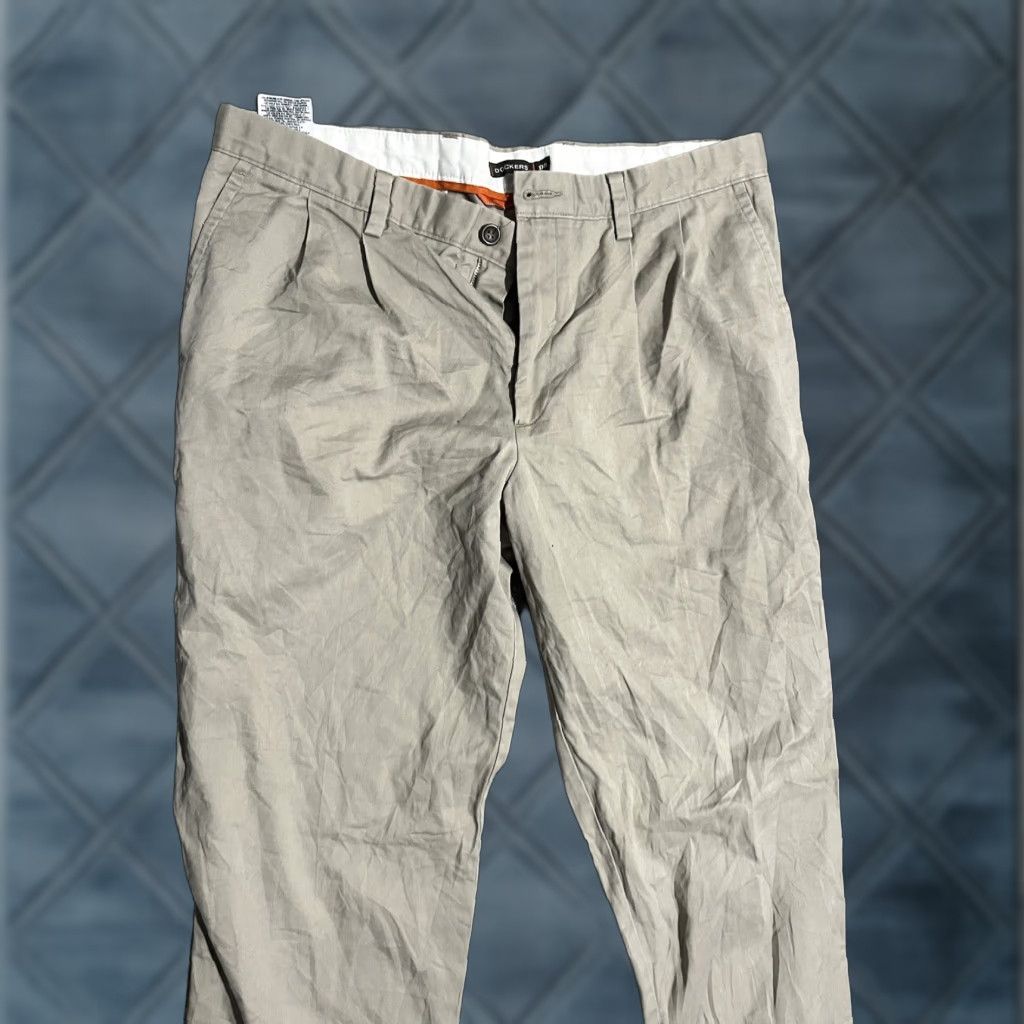 Dockers Dockers D3 Pants Men 36x32 Flat Front Dress Beige Brown Size US 36 / EU 52 - 1 Thumbnail