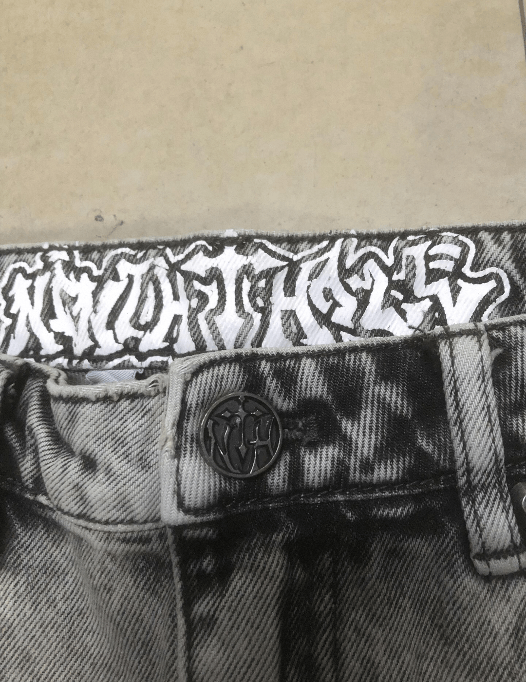 Ninth Hall Ninth Hall Waylay Dragon Grey Wash Denim Shorts Size US 34 / EU 50 - 8 Thumbnail