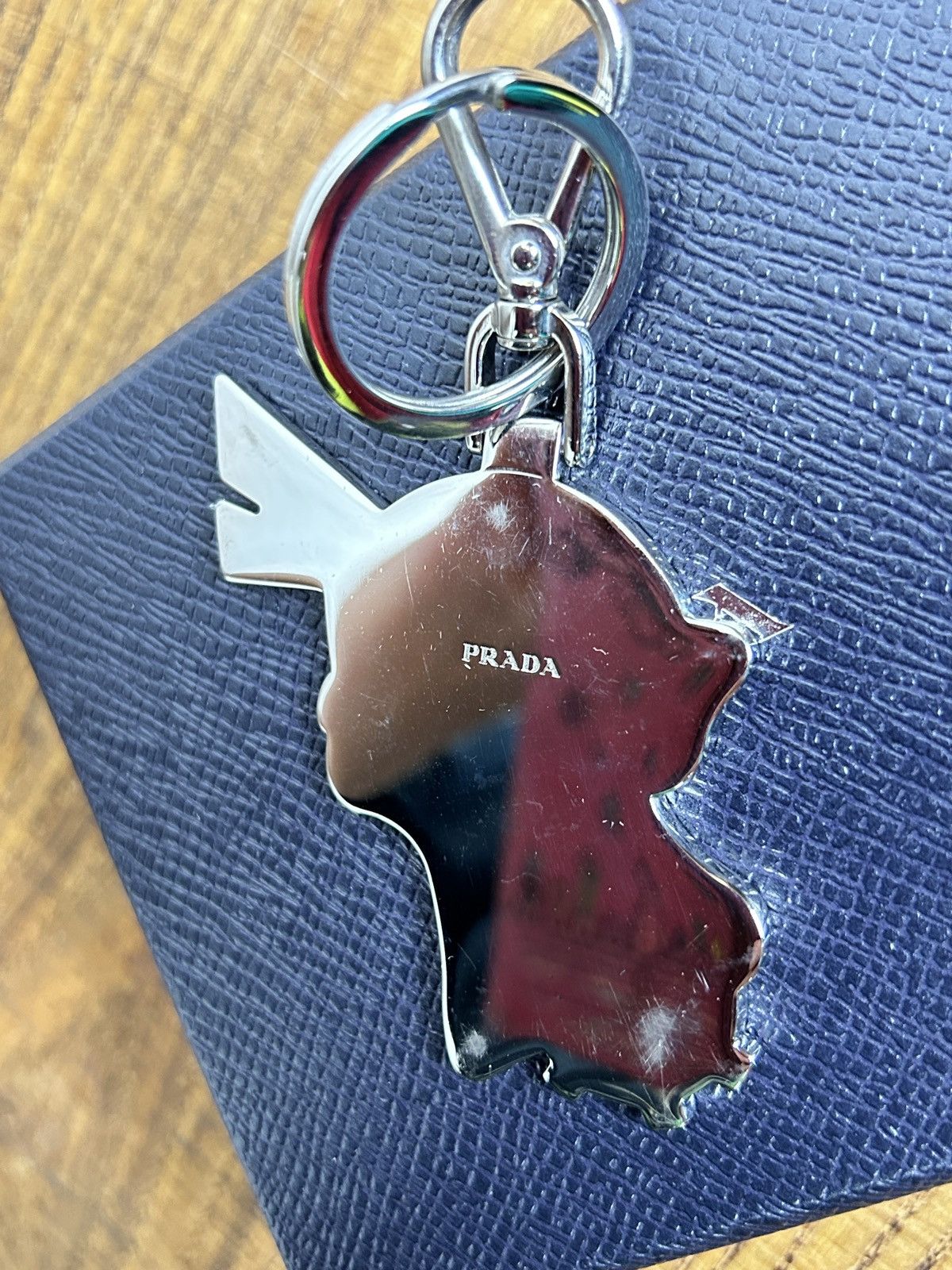 Prada Prada SS18 Monkey Robot Keychain Limited Edition Size ONE SIZE - 4 Thumbnail