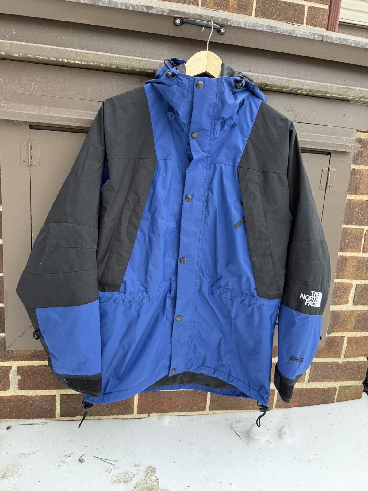 The North Face Vintage North Face Gore-Tex Jacket Men’s Mountain Light Size US M / EU 48-50 / 2 - 3 Thumbnail