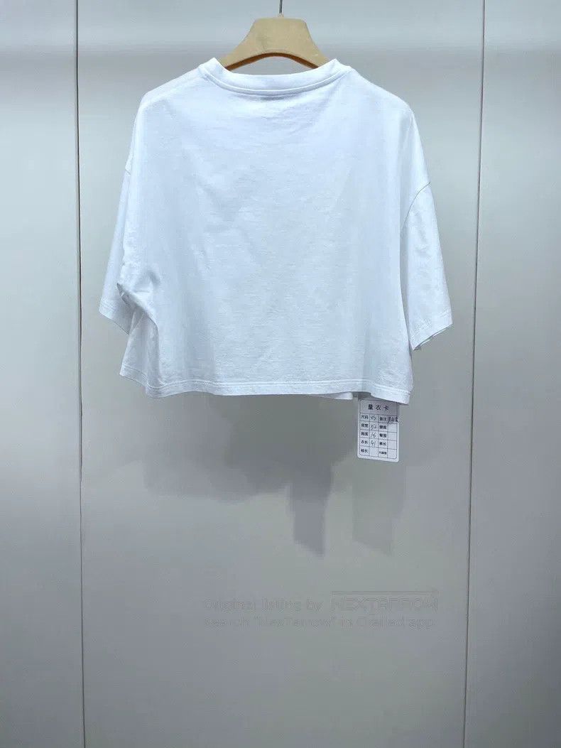 Miu Miu Miu Miu Size XS White patch logo short sleeves Size XS / US 0-2 / IT 36-38 - 2 Thumbnail
