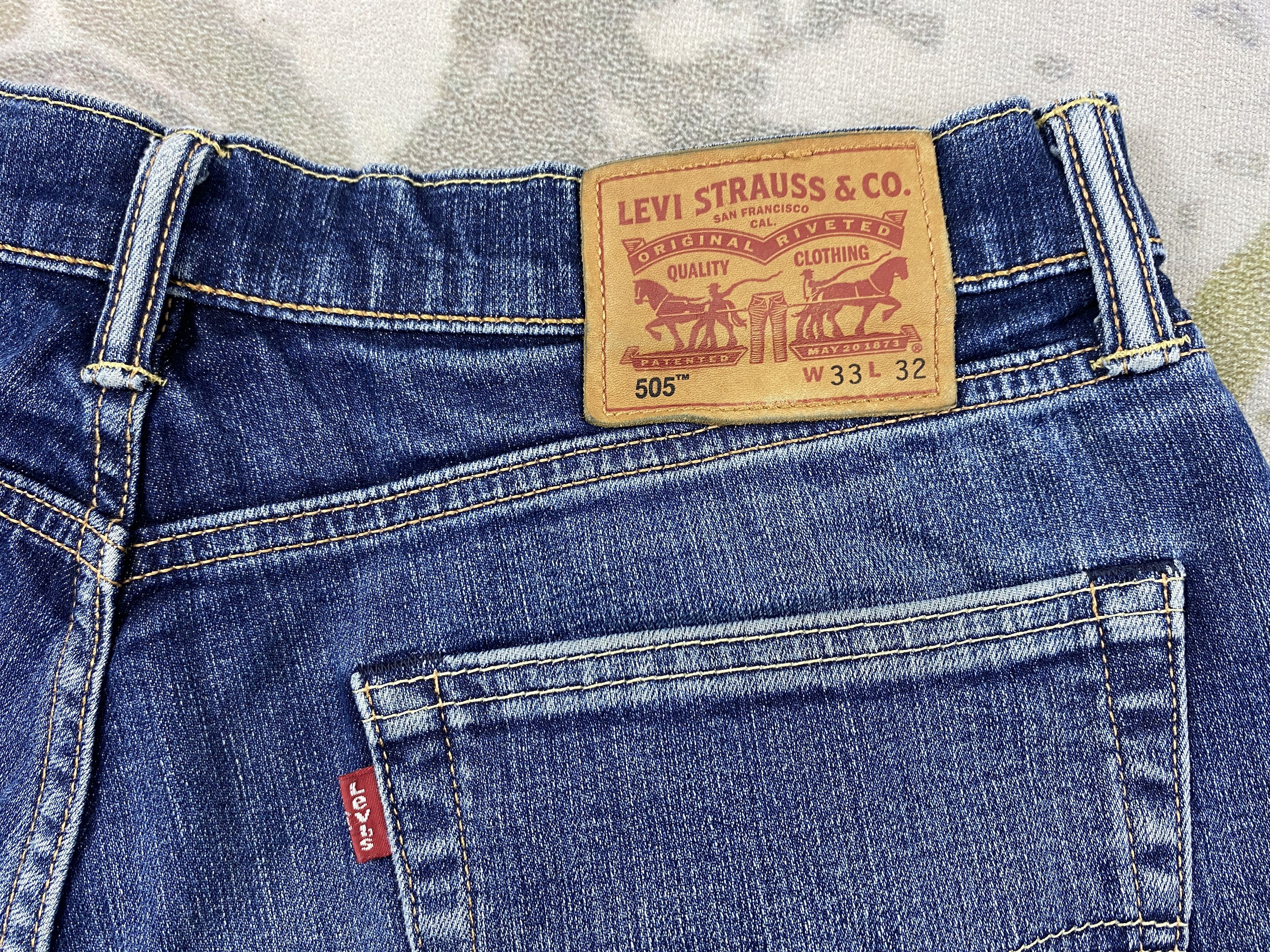 Levi's × Vintage Distressed Blue Vintage Levi's 505 Jeans 34x29 Denim- JN3755 Size US 34 / EU 50 - 12 Thumbnail
