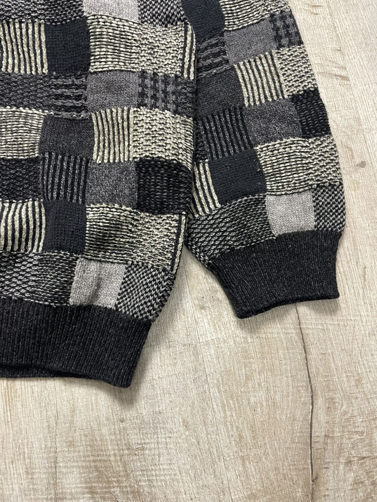 Ermenegildo Zegna Ermenegildo Zegna Knitwear Rhomb Wool Crew neck sweater Size US XL / EU 56 / 4 - 14 Thumbnail