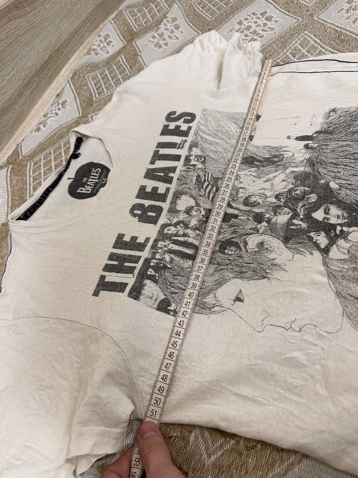 Apple 🔥 The Beatles Revolver Art T Shirt Rock Band Apple Vintage Size US M / EU 48-50 / 2 - 11 Thumbnail