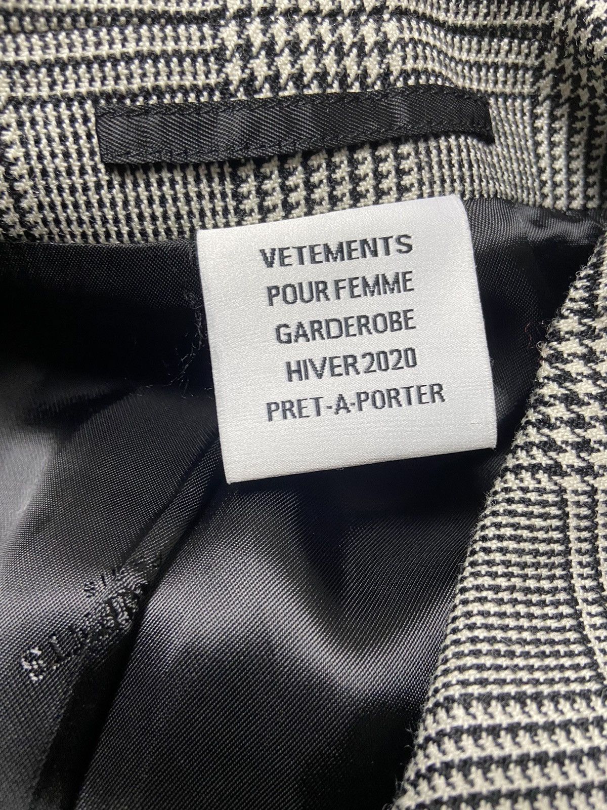 Vetements XS Vetements Houndstooth Oversized arm-cutten blazer jacket Size US XS / EU 42 / 0 - 6 Thumbnail