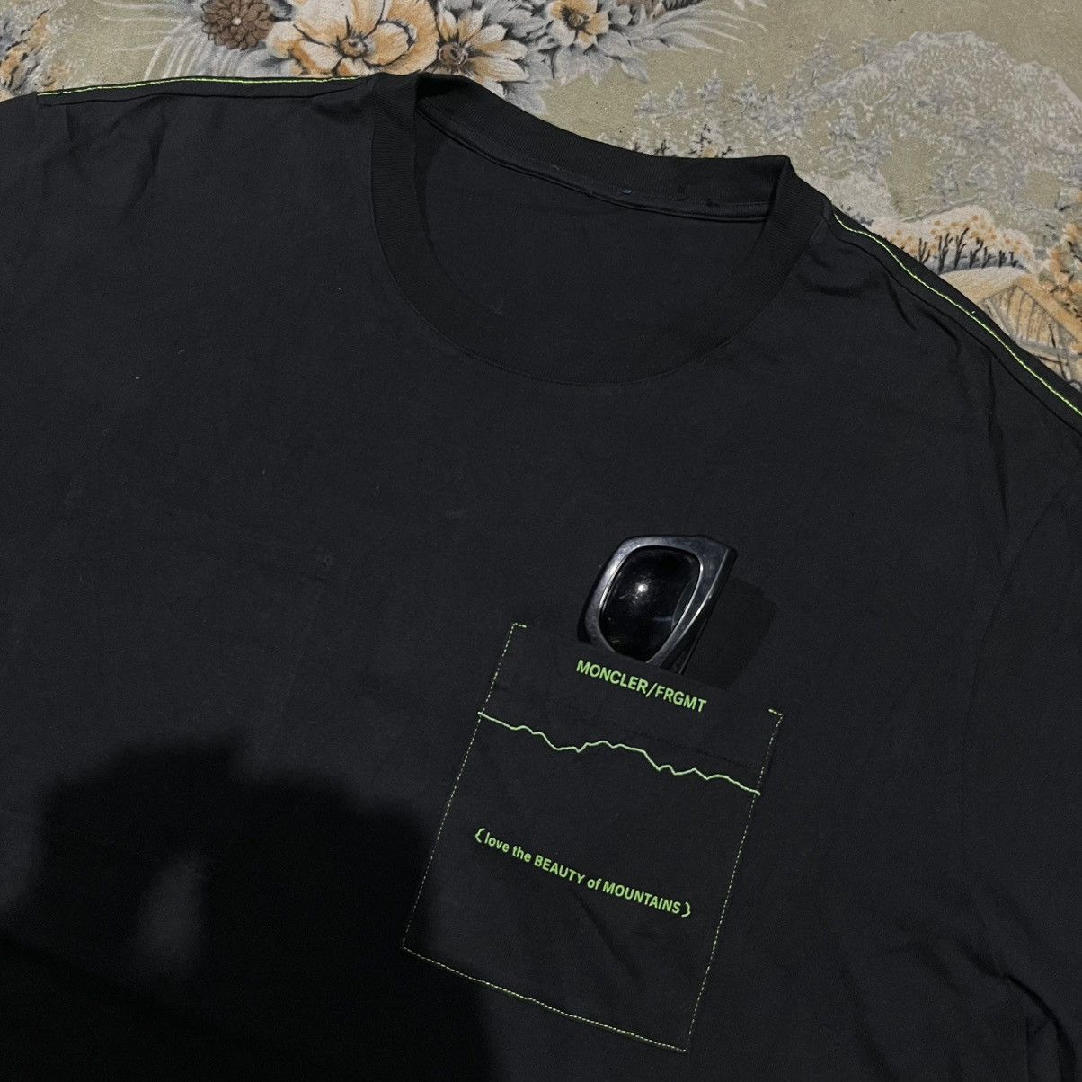 Fragment Design × Moncler Moncler Frgmt Hiroshi Fujiwara T Shirt Front and Back Print Size US XL / EU 56 / 4 - 2 Thumbnail