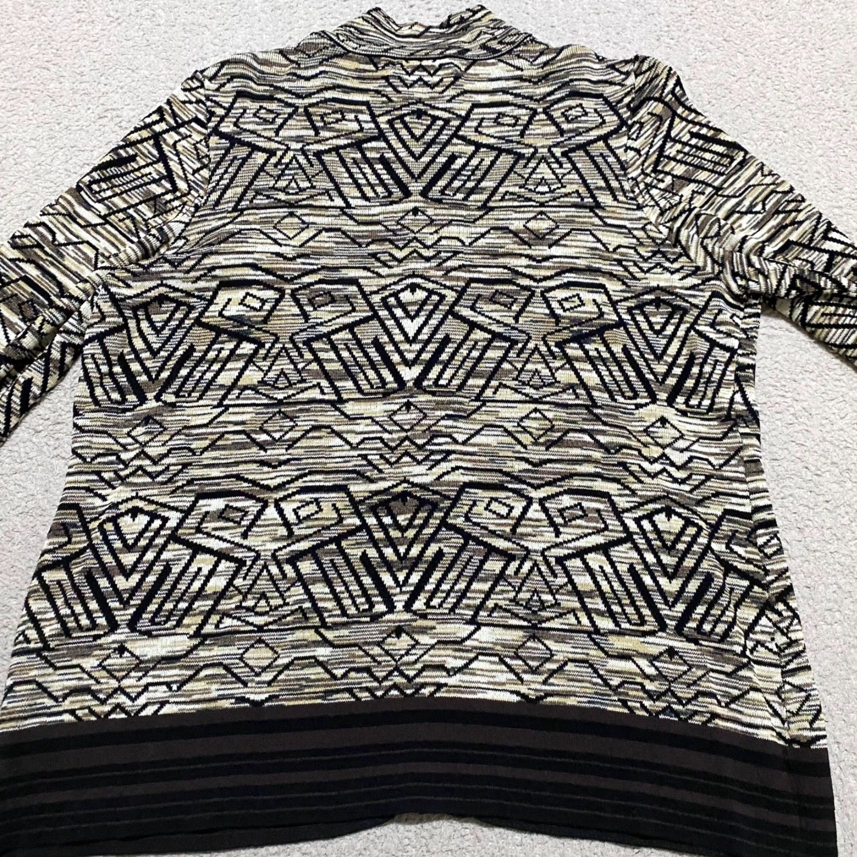 Coldwater Creek Coldwater Creek Womens 1X Plus Sweater Jacket Multicolor Geometric Full Zip Shirt Womens 1X Plus Multicolor Geometric Full Zip Winter Spring Fall Size XL / US 12-14 / IT 48-50 - 2 Thumbnail