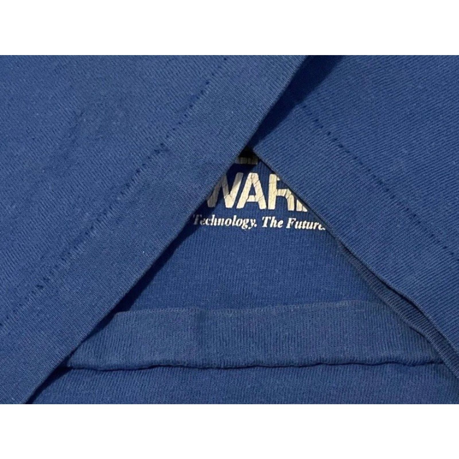 Apple VINTAGE 90s BMC Software Faded Shirt M Blue Cotton Single Stitch T-Shirt Mens Adult Size US M / EU 48-50 / 2 - 5 Thumbnail