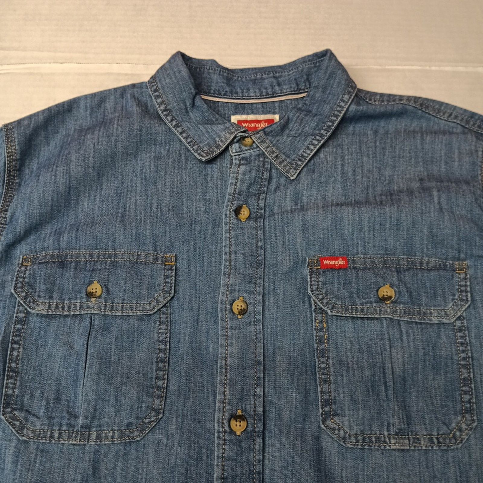 Wrangler Wrangler Big Men's Relaxed Fit Woven Shirt Size L Blue Size US L / EU 52-54 / 3 - 4 Thumbnail