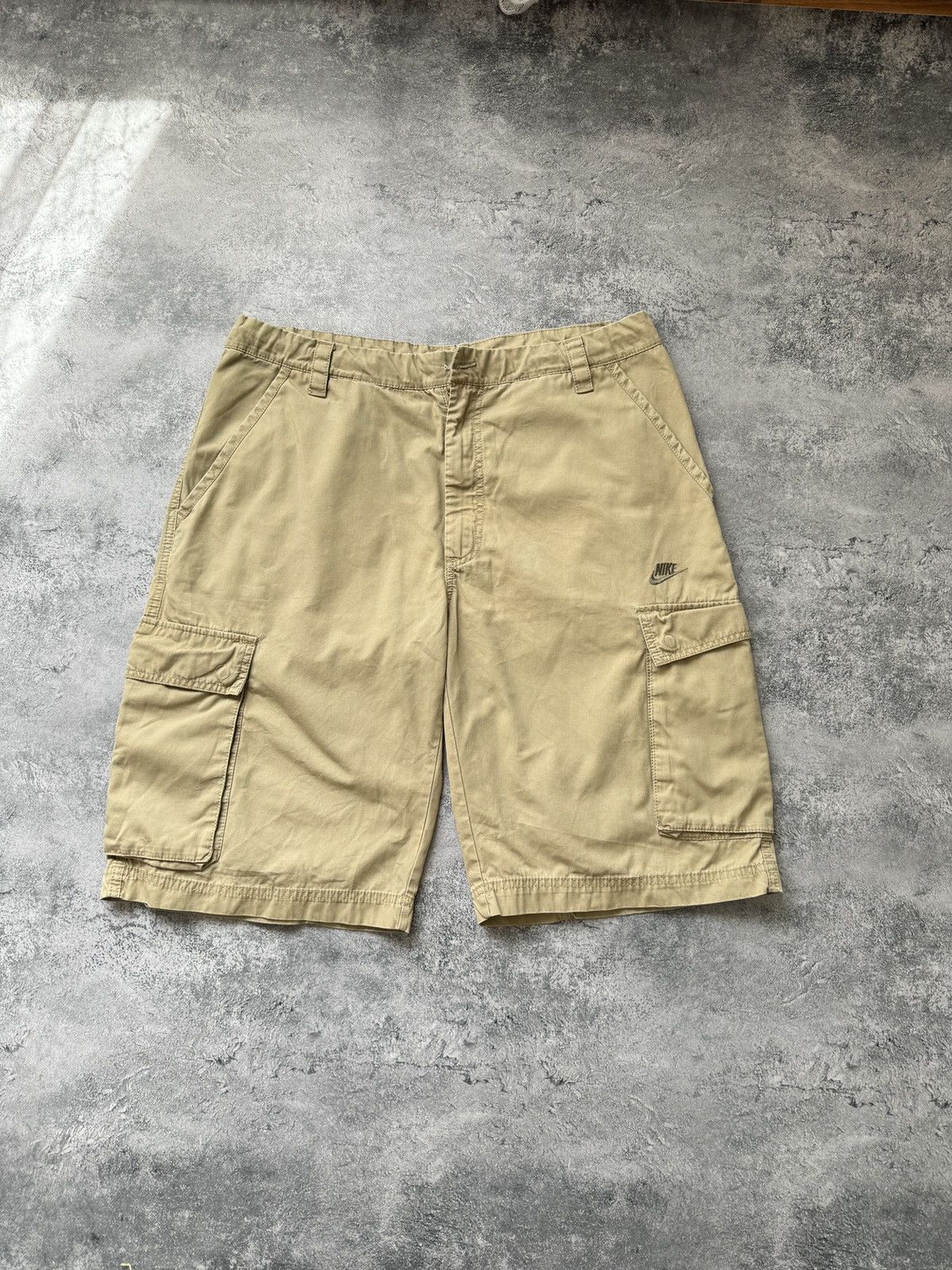 Nike × Vintage Vintage 90s Nike Baggy Cargo Shorts size L Size US 34 / EU 50 - 1 Thumbnail