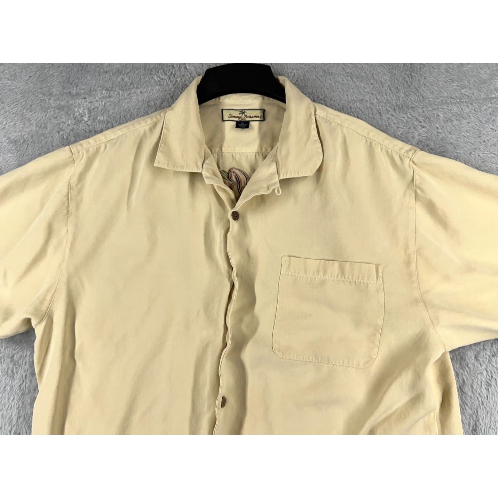 Tommy Bahama VINTAGE Tommy Bahama Shirt Men Extra Large Yellow Embroidered Aloha Beach Resort 2005 Music Size US XL / EU 56 / 4 - 4 Thumbnail