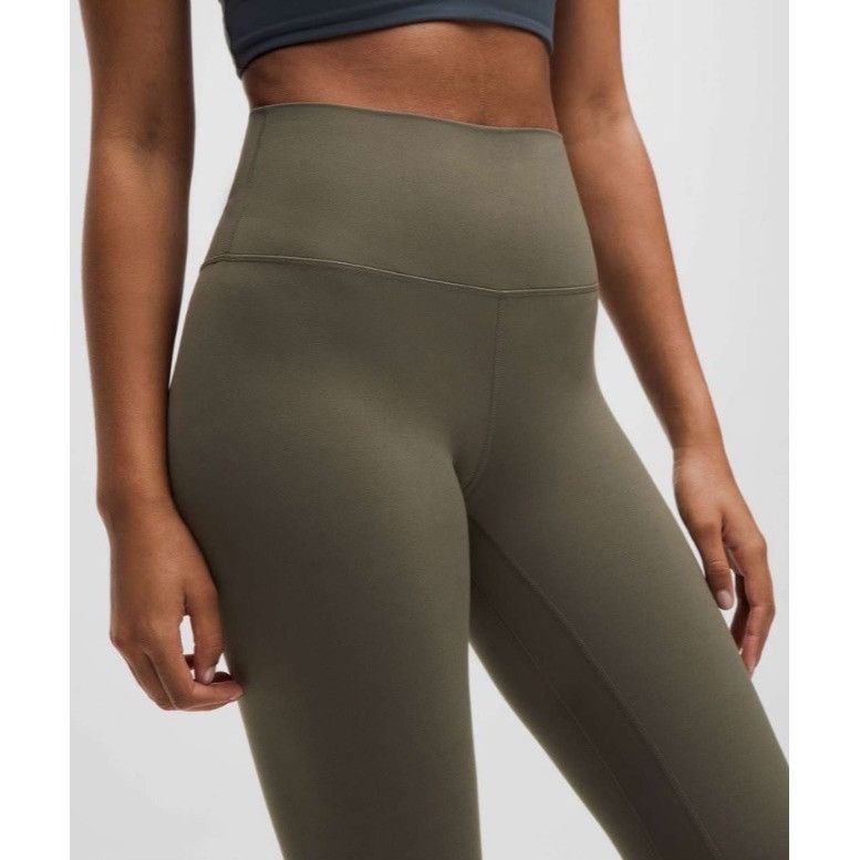 Lululemon 𝓛𝓾𝓵𝓾𝓵𝓮𝓶𝓸𝓷 Women's High-Rise Green Cropped Leggings Size 32" / US 10 / IT 46 - 7 Thumbnail