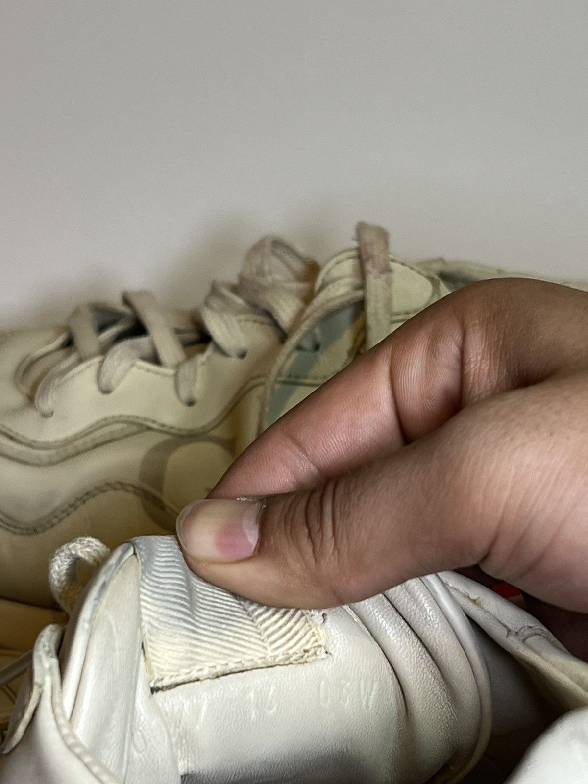 Gucci Gucci Rhyton leather sneakers in ivory vintage gucci logi Size US 13 / EU 46 - 5 Thumbnail
