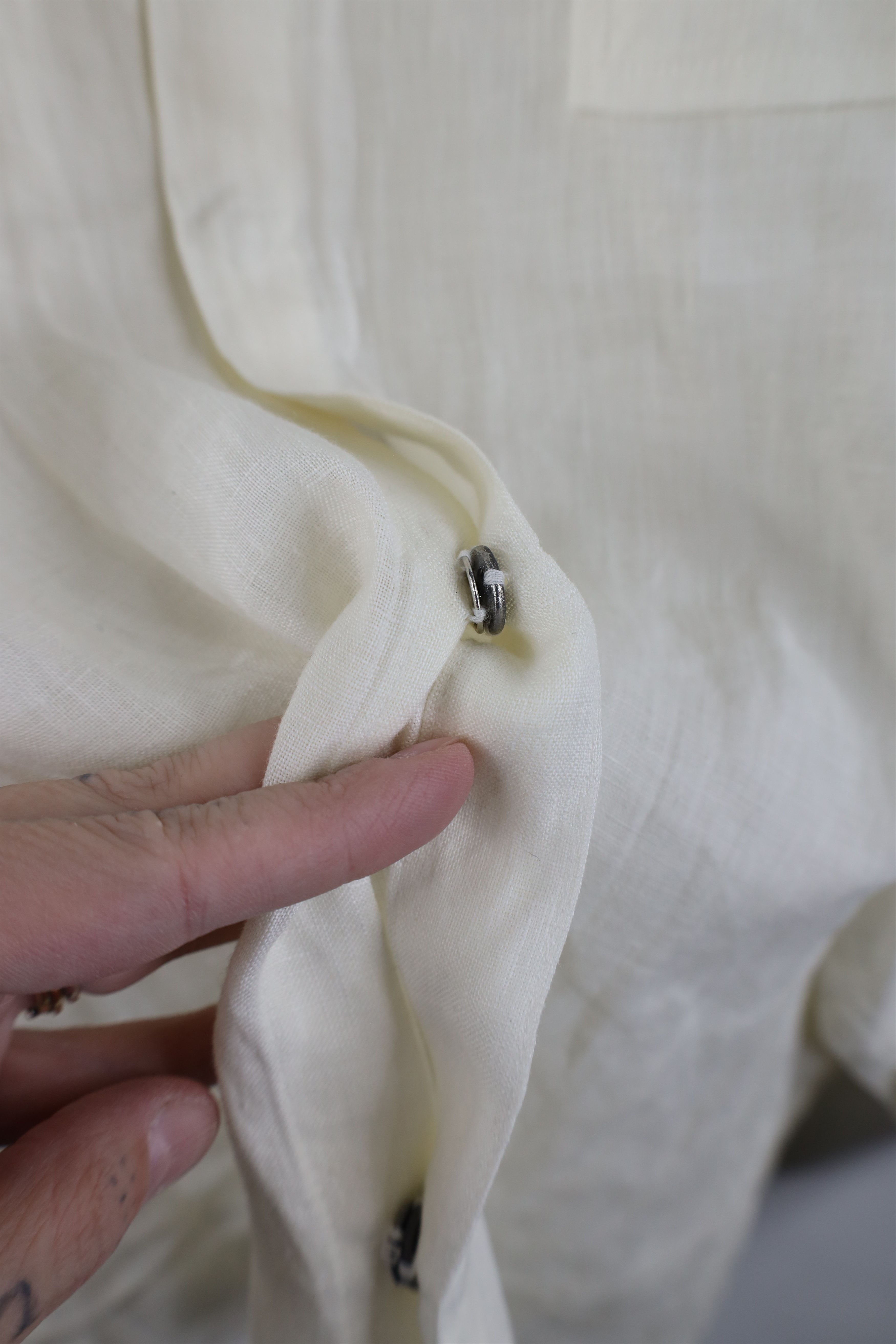 Vintage Vintage 90s Streetwear Linen Collared Button Shirt Cream Size US XXL / EU 58 / 5 - 9 Thumbnail