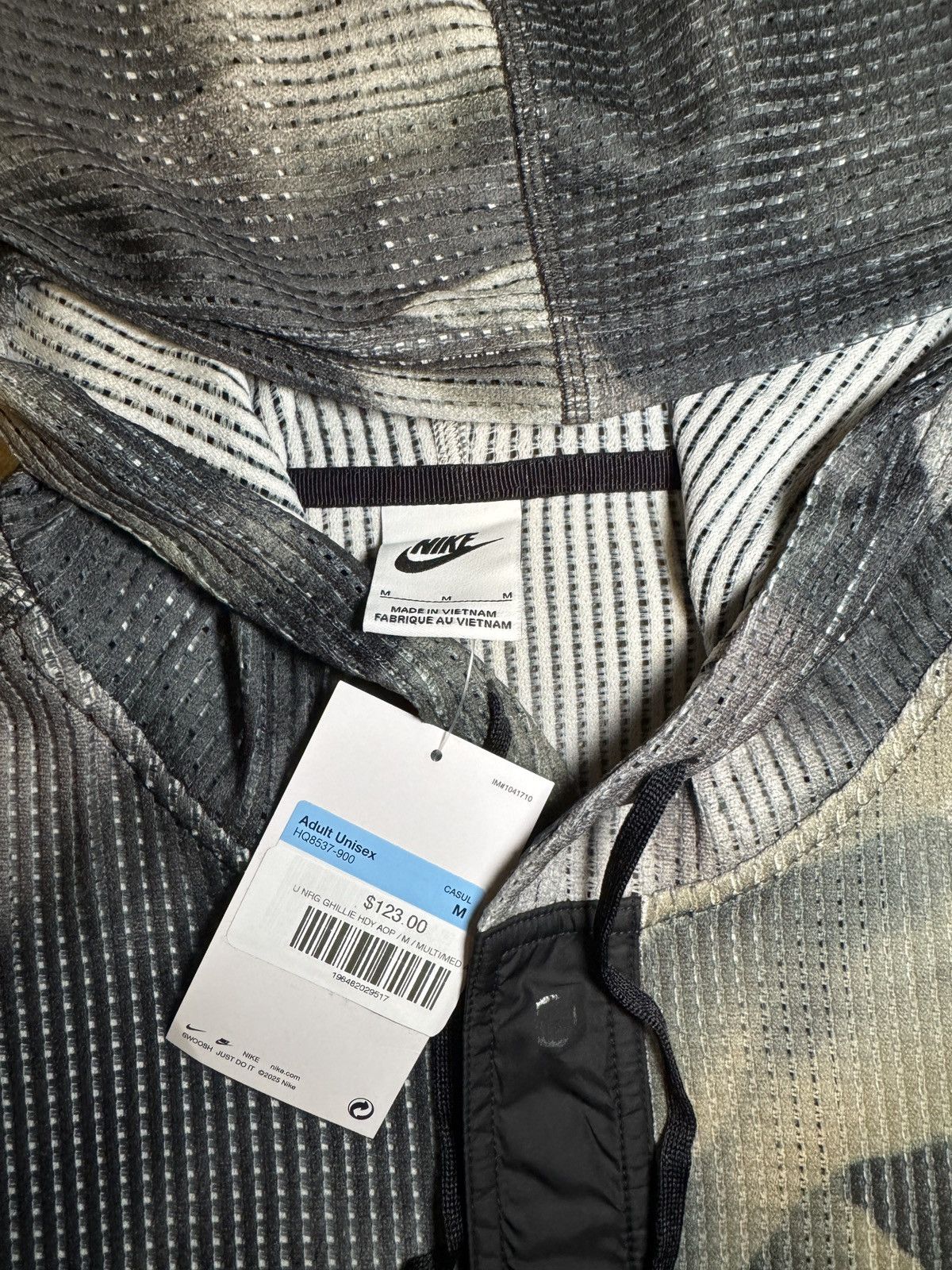 Nike × Stussy 🔥 Nike x Stüssy Mesh Hoodie (Black/Grey) – Size M 🔥 Size US M / EU 48-50 / 2 - 4 Thumbnail