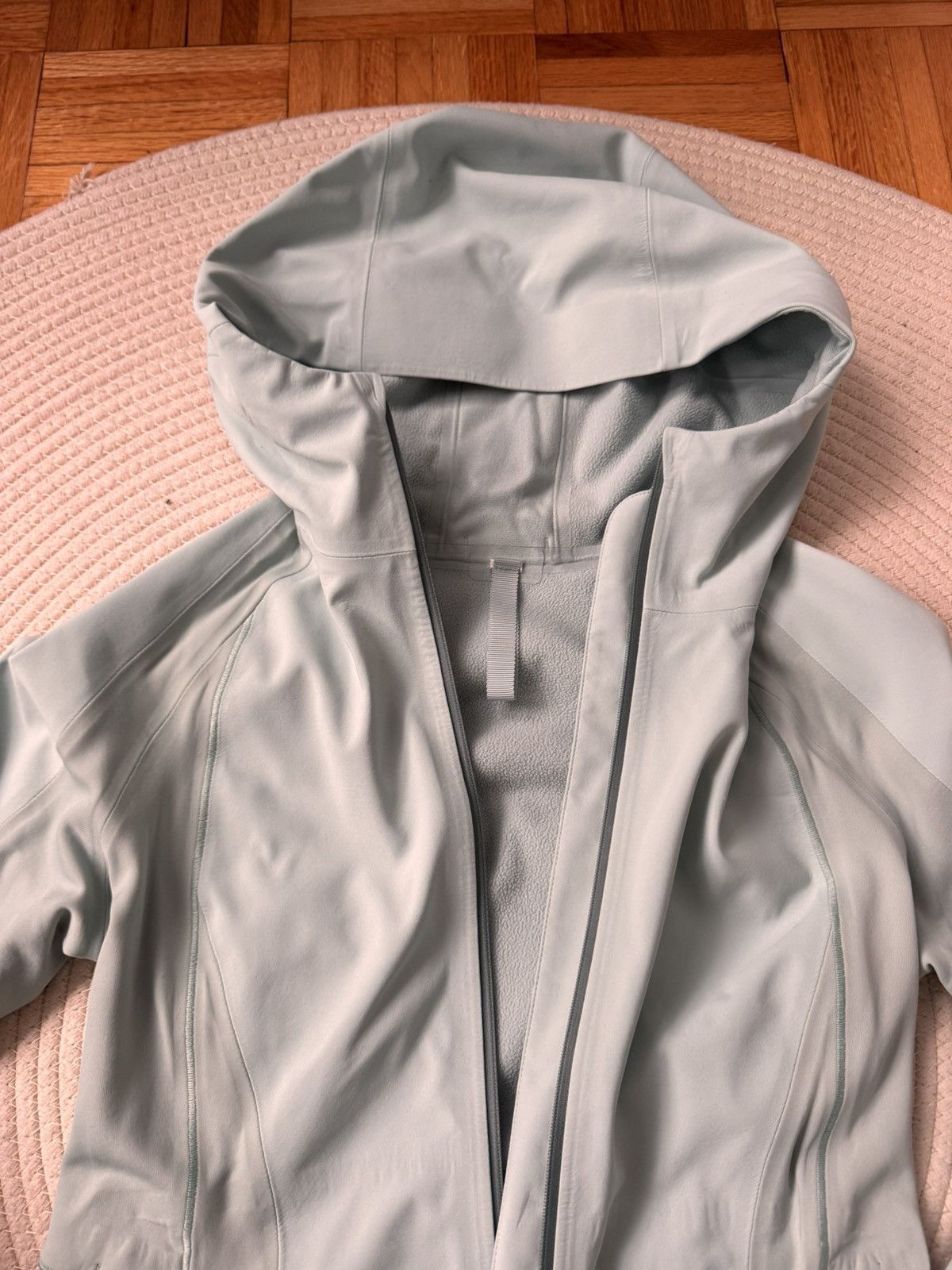 Lululemon Lululemon Cross Chill Jacket in Hazy Jade size 4 Size S / US 4 / IT 40 - 4 Thumbnail