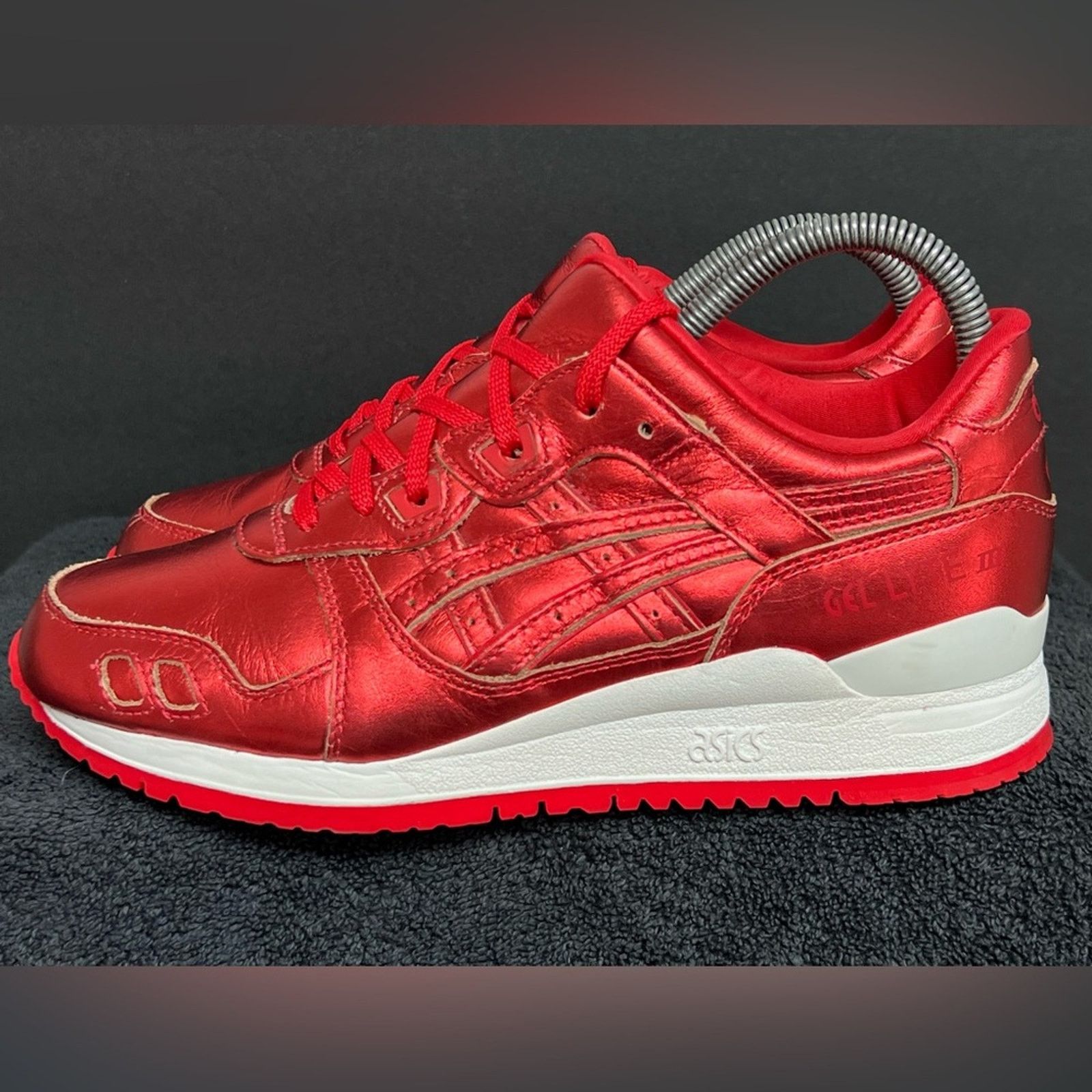 Asics Womens Asics Gel Lyte III Metallic Shoes WORN ONCE CHRISTMAS Size US 7.5 / IT 37.5 - 1 Thumbnail