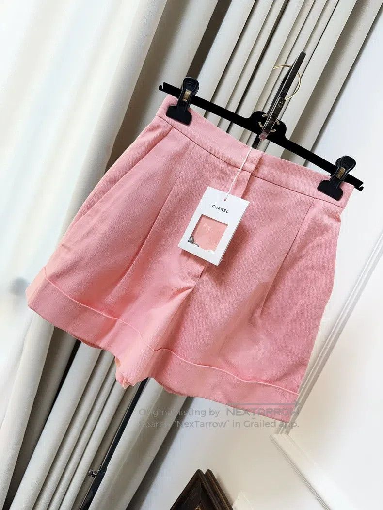 Chanel Chanel 17C Cuban Series Pink Denim Shorts Size 24" / US 00 / IT 34 - 1 Thumbnail