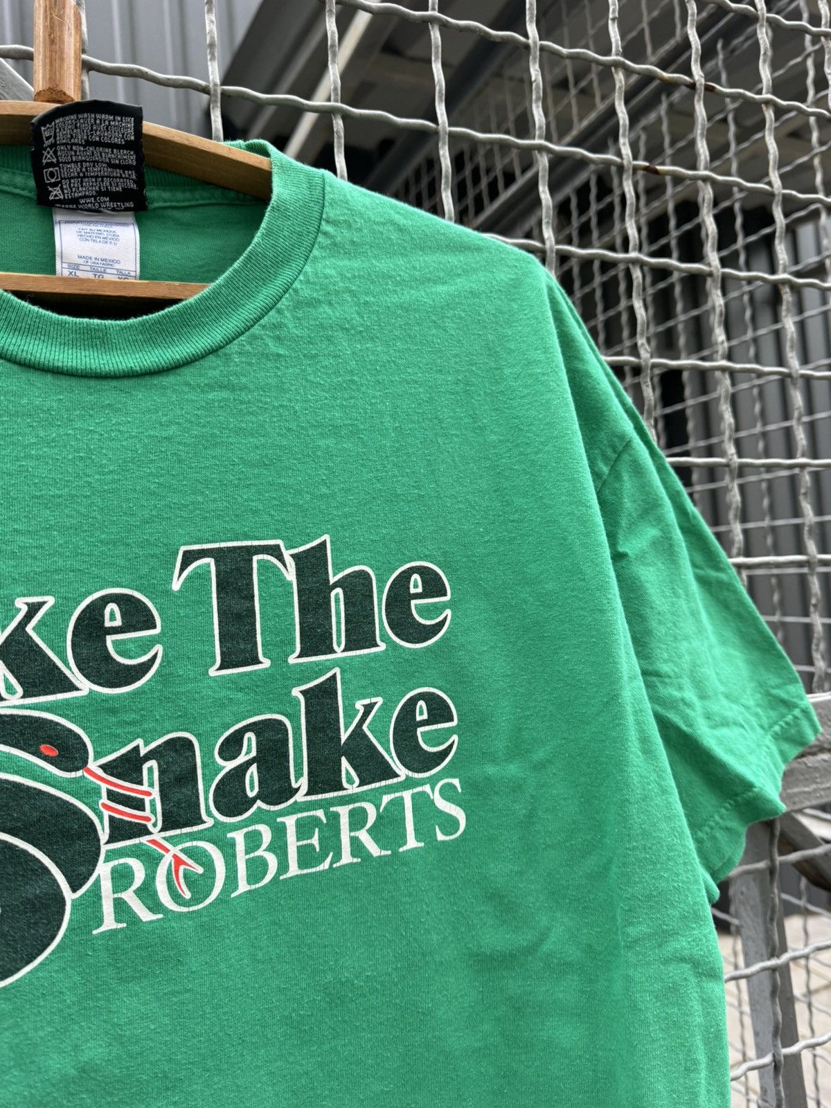 Vintage Vintage 2005 Jake The Snake shirt y2K Wwe Wwf Size US XL / EU 56 / 4 - 5 Thumbnail