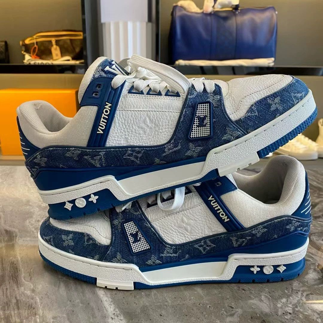 Louis Vuitton LOUIS VUITTON Trainer, white and blue Size US 10 / EU 43 - 3 Thumbnail