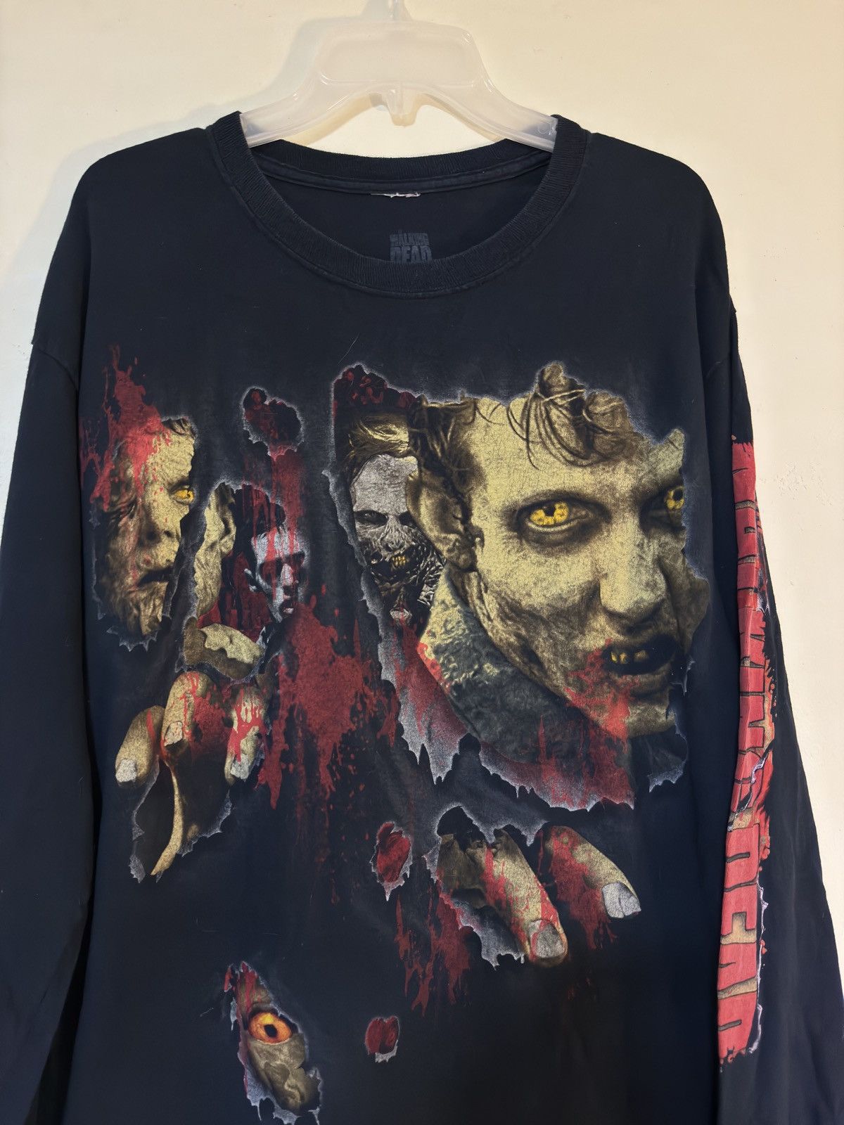 Vintage Vintage The Walking Dead Long Sleeve Size US L / EU 52-54 / 3 - 2 Thumbnail
